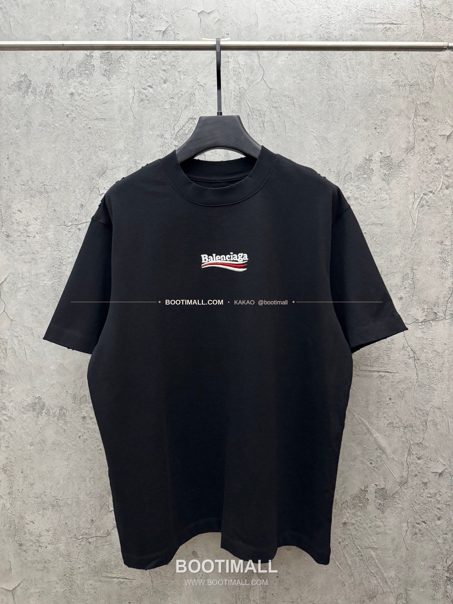 발렌시아가 2026SS 헤비코튼 UV변색 3D자수 루즈핏 반팔 티셔츠 Balenciaga 2026 SS Heavy Cotton UV Color Changing 3D Embroidery Loose Fit Short Sleeve T-Shirt 8602 1