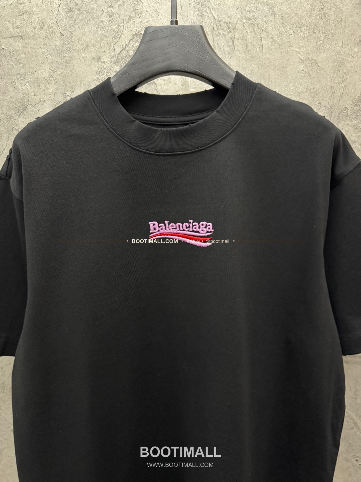 발렌시아가 2026SS 헤비코튼 UV변색 3D자수 루즈핏 반팔 티셔츠 Balenciaga 2026 SS Heavy Cotton UV Color Changing 3D Embroidery Loose Fit Short Sleeve T-Shirt 8602 5