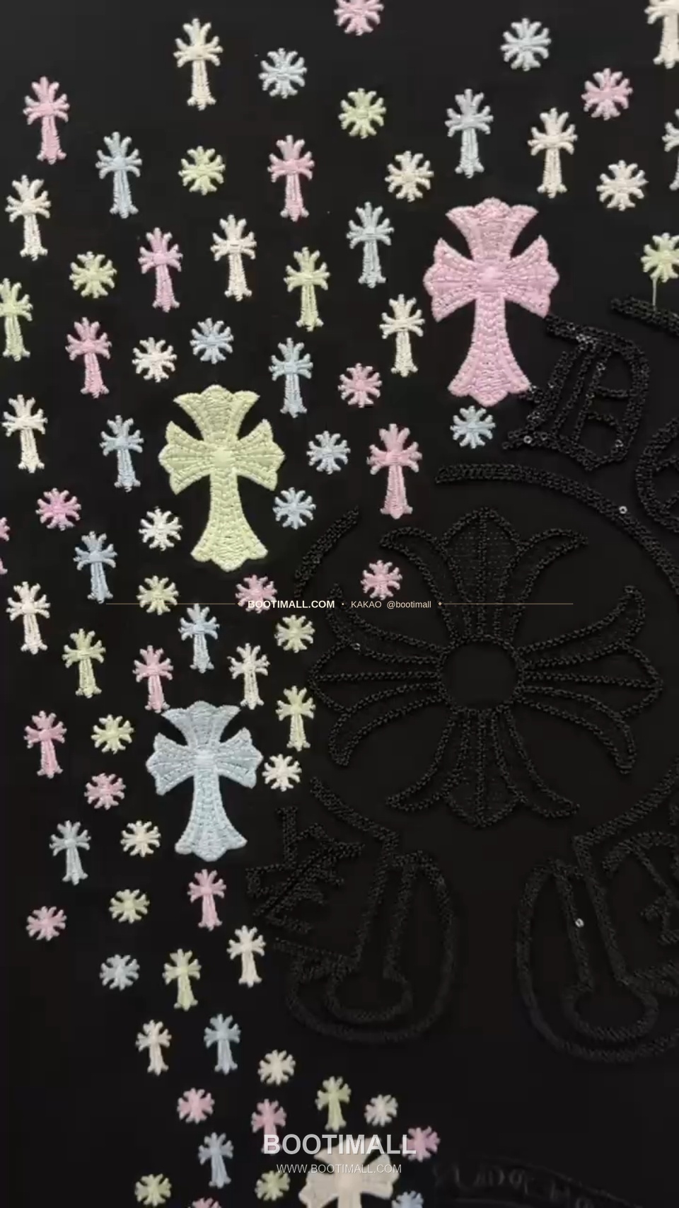 크롬하츠 2026SS 헤비코튼 스팽글 3D홀자수 UV변색 루즈핏 반팔 티셔츠 Chrome Hearts 2026 SS Heavy Cotton Sequin 3D Hollow Embroidery UV Color Changing Loose Fit Short Sleeve T-Shirt 9611 11