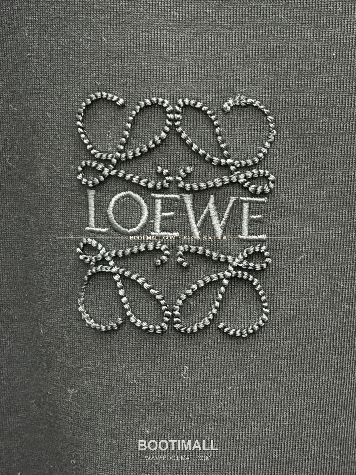 로에베 2026SS 헤비코튼 홀자수 프린지 패치 루즈핏 반팔 티셔츠 LOEWE 2026 SS Heavy Cotton Hollow Embroidery Fringe Patch Loose Fit Short Sleeve T-Shirt 9201 6