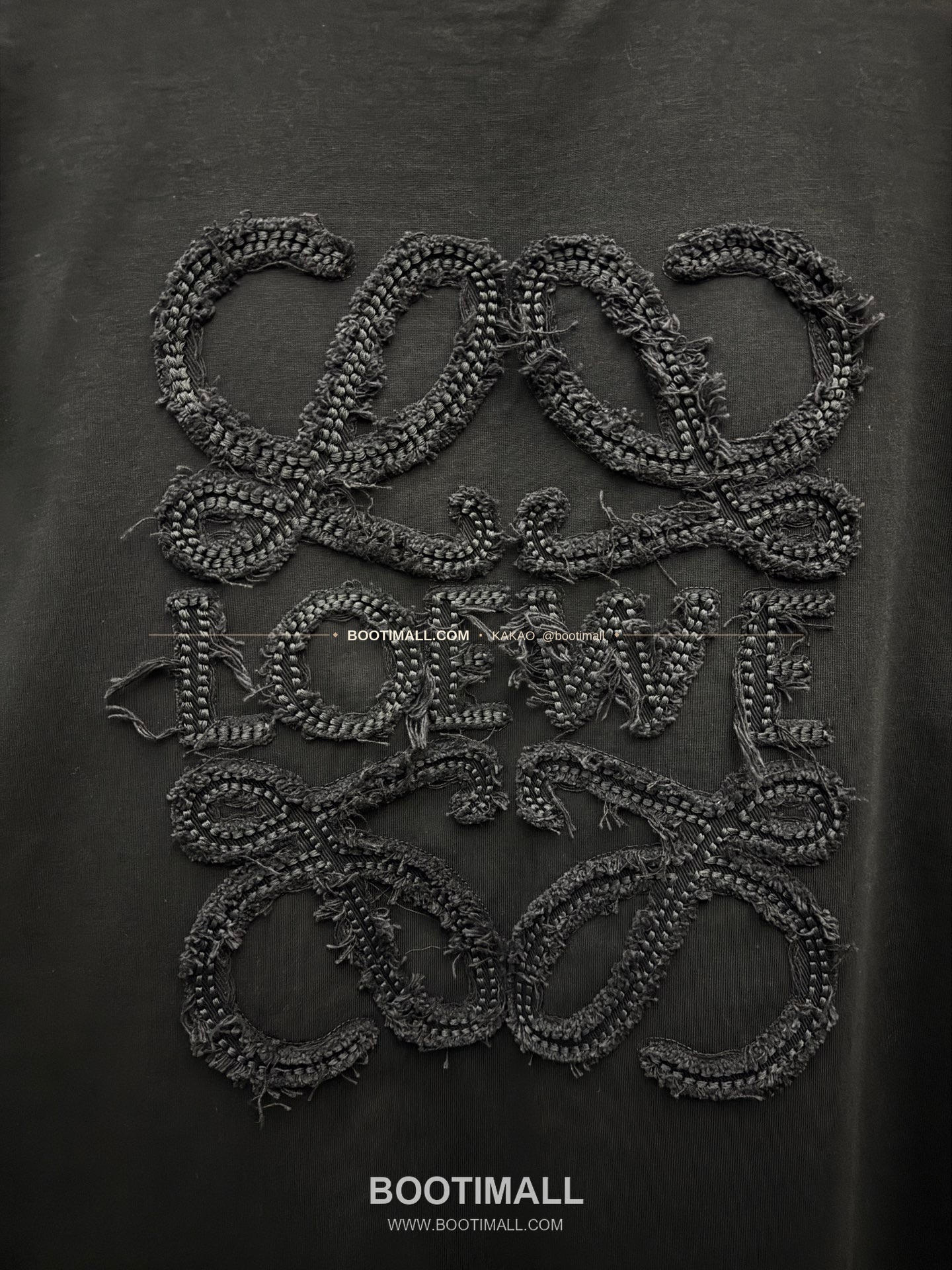 로에베 2026SS 헤비코튼 홀자수 프린지 패치 루즈핏 반팔 티셔츠 LOEWE 2026 SS Heavy Cotton Hollow Embroidery Fringe Patch Loose Fit Short Sleeve T-Shirt 9201 7