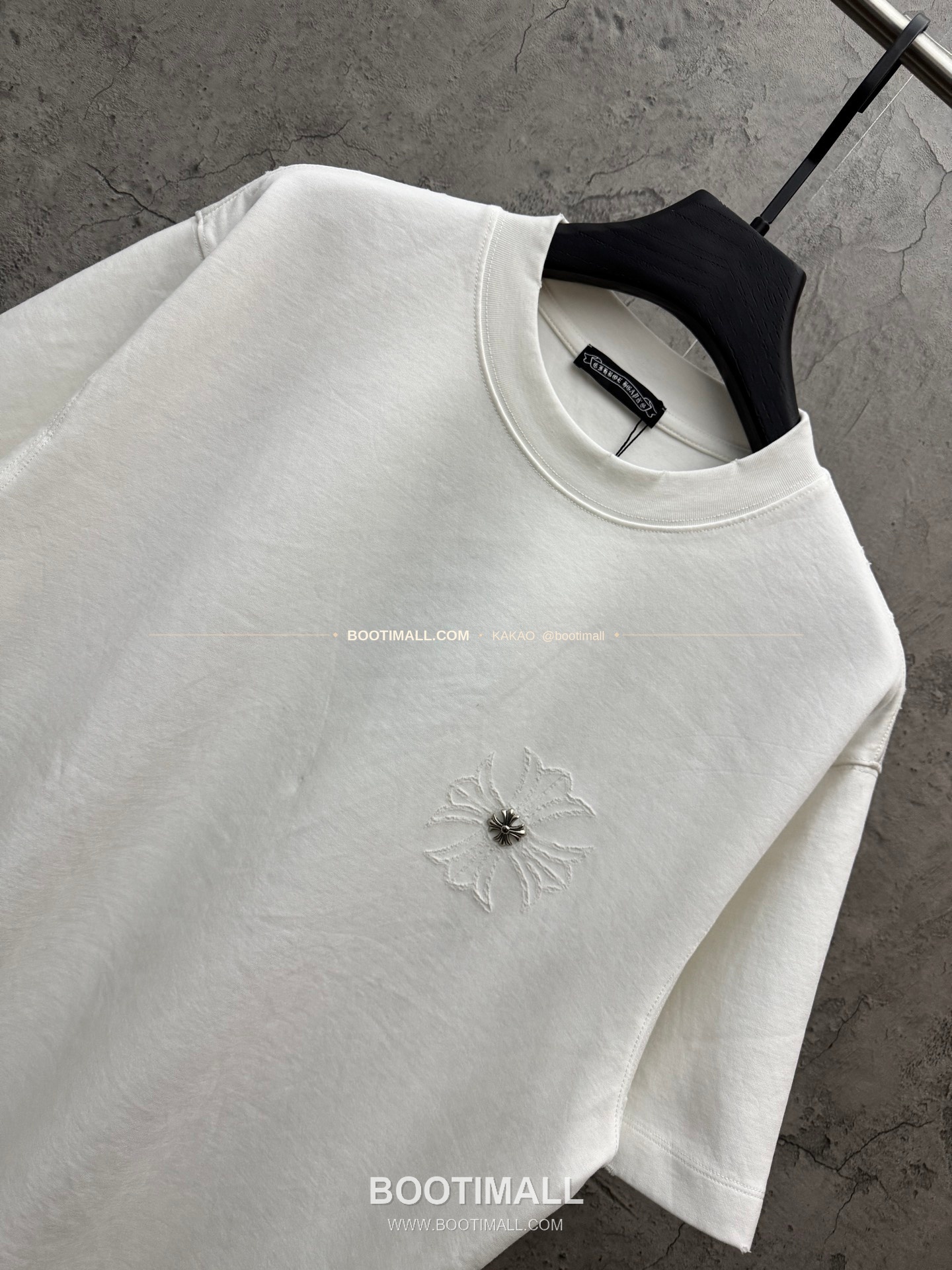 크롬하츠 2026SS 헤비코튼 번아웃가공 호스슈자수 루즈핏 반팔 티셔츠 Chrome Hearts 2026 SS Heavy Cotton Burnout Finish Horseshoe Embroidery Loose Fit Short Sleeve T-Shirt 9608 3