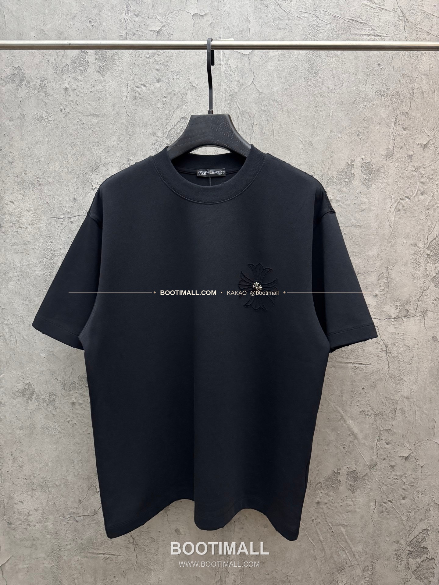 크롬하츠 2026SS 헤비코튼 번아웃가공 호스슈자수 루즈핏 반팔 티셔츠 Chrome Hearts 2026 SS Heavy Cotton Burnout Finish Horseshoe Embroidery Loose Fit Short Sleeve T-Shirt 9608 1