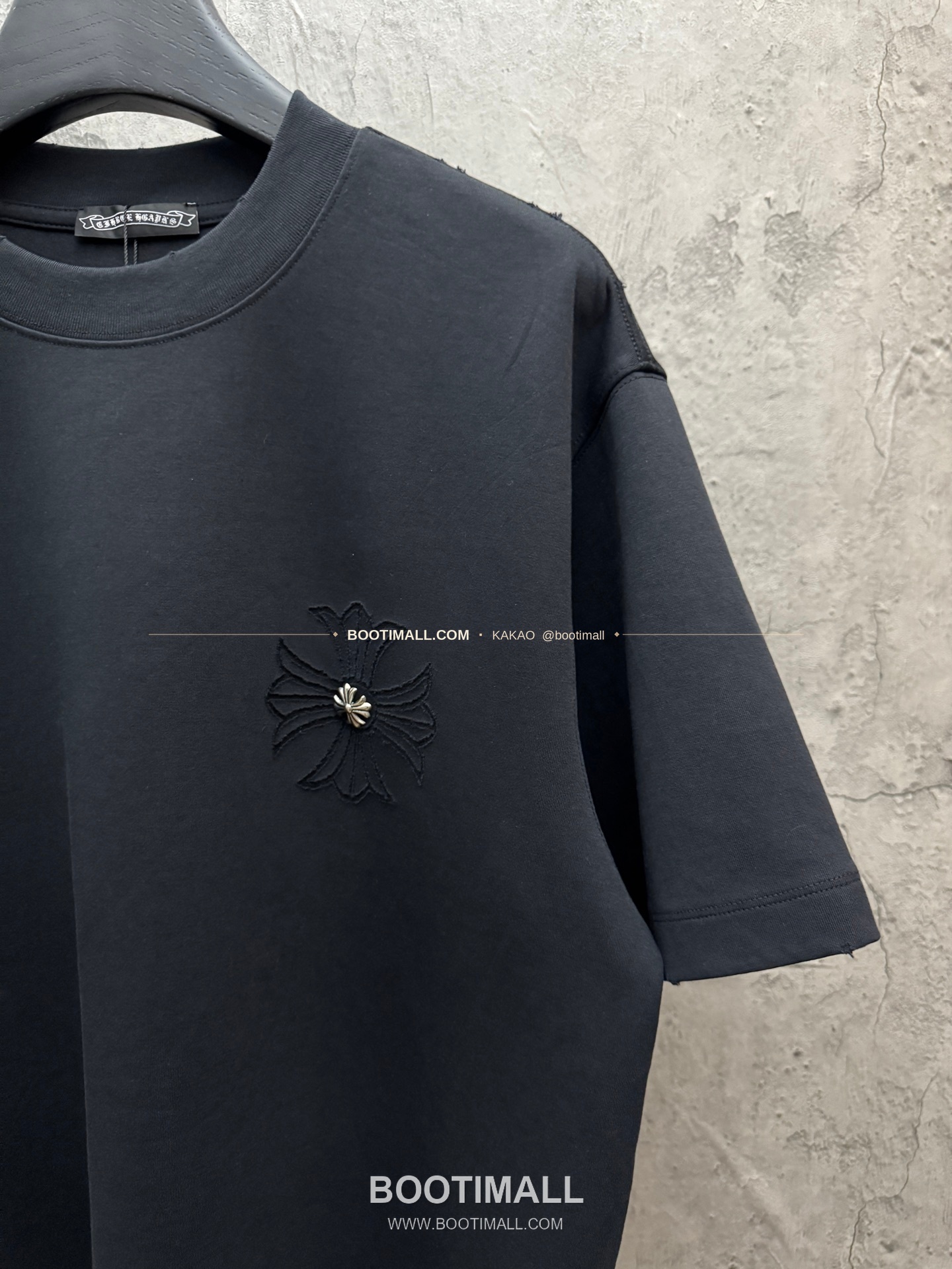 크롬하츠 2026SS 헤비코튼 번아웃가공 호스슈자수 루즈핏 반팔 티셔츠 Chrome Hearts 2026 SS Heavy Cotton Burnout Finish Horseshoe Embroidery Loose Fit Short Sleeve T-Shirt 9608 5