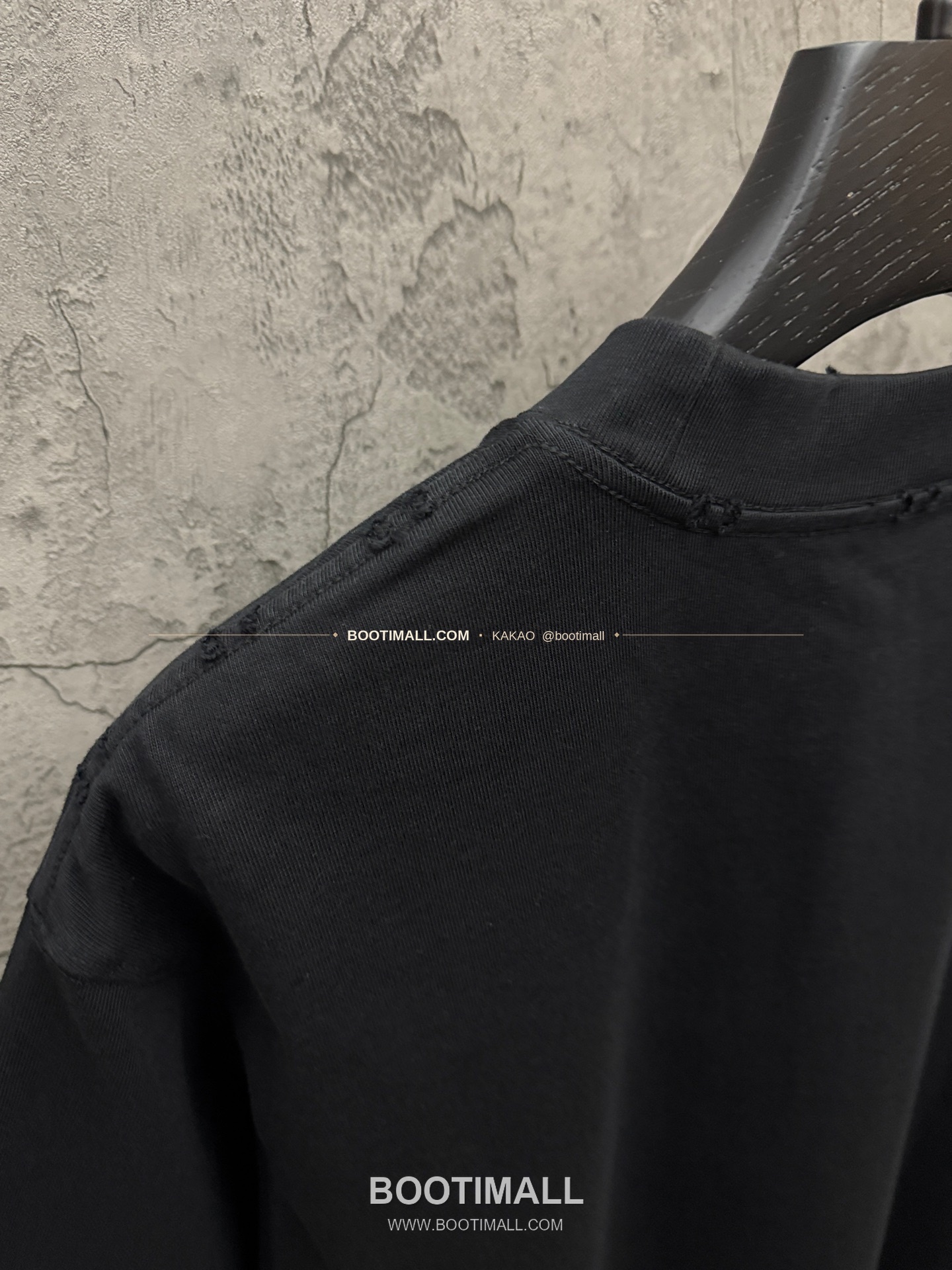 크롬하츠 2026SS 헤비코튼 4레이어 크로스패치자수 루즈핏 반팔 티셔츠 Chrome Hearts 2026 SS Heavy Cotton 4 Layer Cross Patch Embroidery Loose Fit Short Sleeve T-Shirt 9603 8