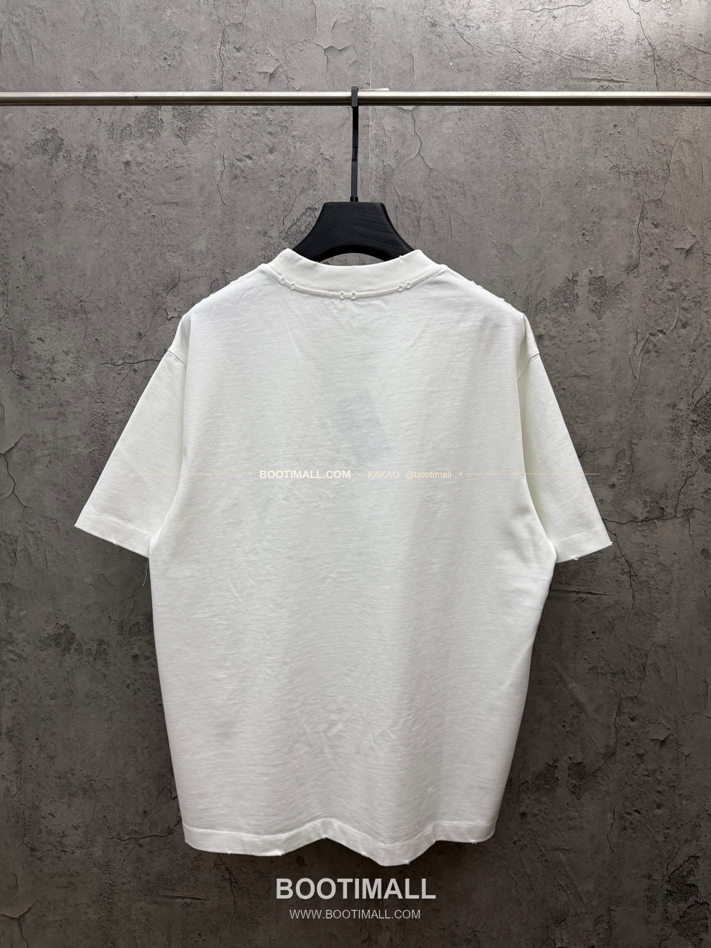 크롬하츠 2026SS 헤비코튼 4레이어 크로스패치자수 루즈핏 반팔 티셔츠 Chrome Hearts 2026 SS Heavy Cotton 4 Layer Cross Patch Embroidery Loose Fit Short Sleeve T-Shirt 9603 2