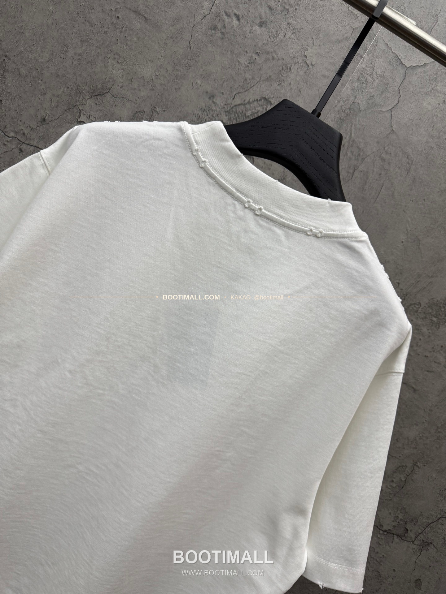 크롬하츠 2026SS 헤비코튼 4레이어 크로스패치자수 루즈핏 반팔 티셔츠 Chrome Hearts 2026 SS Heavy Cotton 4 Layer Cross Patch Embroidery Loose Fit Short Sleeve T-Shirt 9603 4