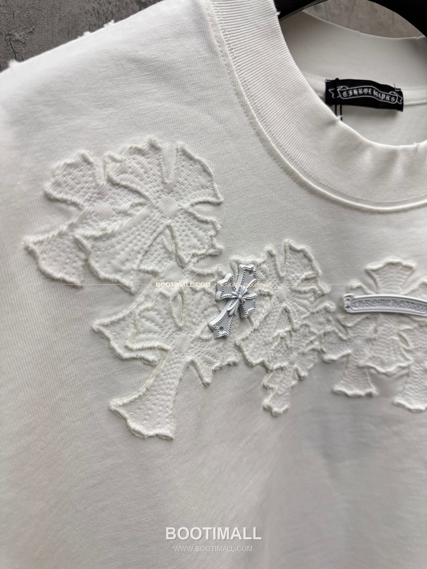 크롬하츠 2026SS 헤비코튼 4레이어 크로스패치자수 루즈핏 반팔 티셔츠 Chrome Hearts 2026 SS Heavy Cotton 4 Layer Cross Patch Embroidery Loose Fit Short Sleeve T-Shirt 9603 6