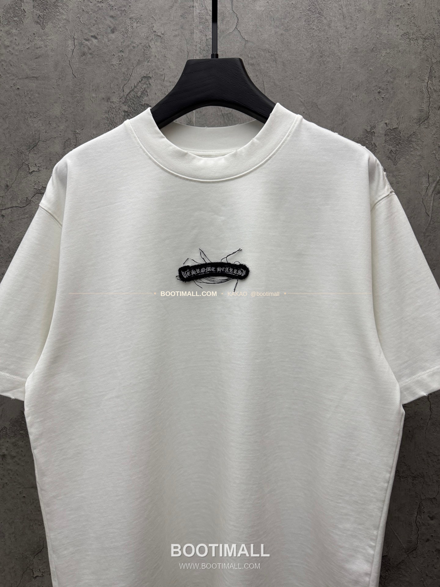 크롬하츠 2026SS 헤비코튼 크로스패치자수 프린지 루즈핏 반팔 티셔츠 Chrome Hearts 2026 SS Heavy Cotton Cross Patch Embroidery Fringe Loose Fit Short Sleeve T-Shirt 9607 6