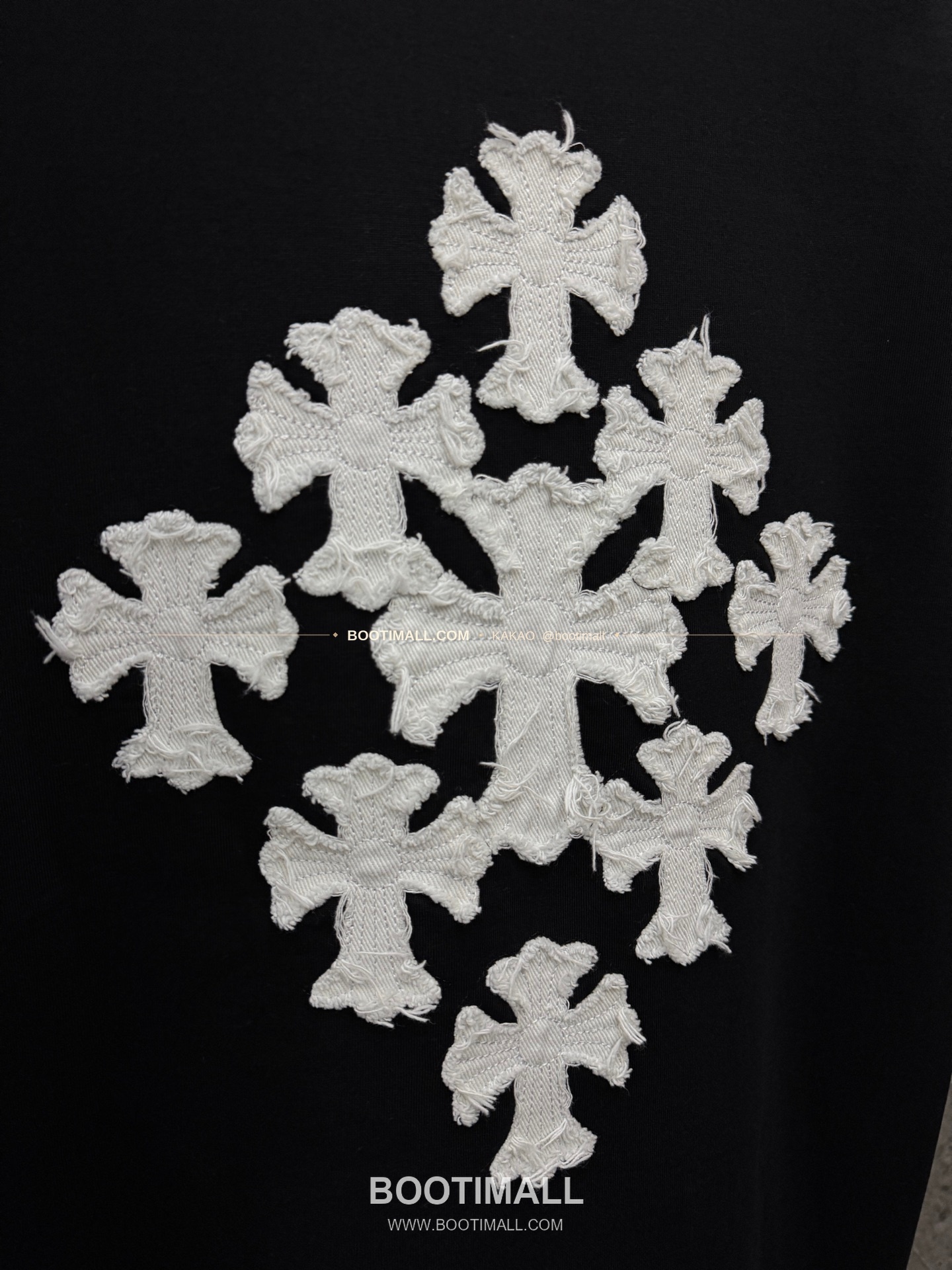 크롬하츠 2026SS 헤비코튼 크로스패치자수 프린지 루즈핏 반팔 티셔츠 Chrome Hearts 2026 SS Heavy Cotton Cross Patch Embroidery Fringe Loose Fit Short Sleeve T-Shirt 9607 8