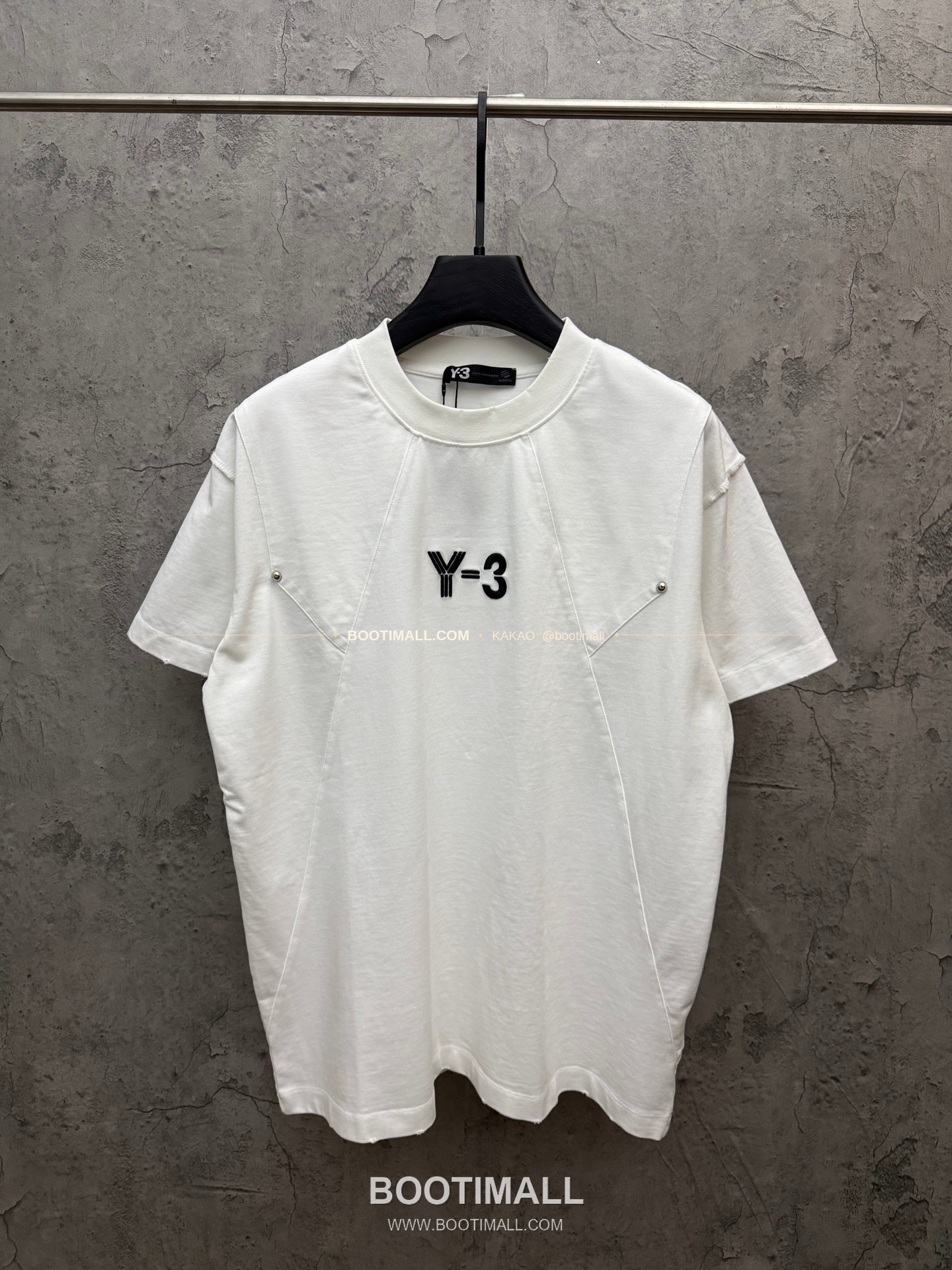 Y-3 2026SS 헤비코튼 3D홀자수 루즈핏 반팔 티셔츠 Y-3 2026 SS Heavy Cotton 3D Hollow Embroidery Loose Fit Short Sleeve T-Shirt 8202 1