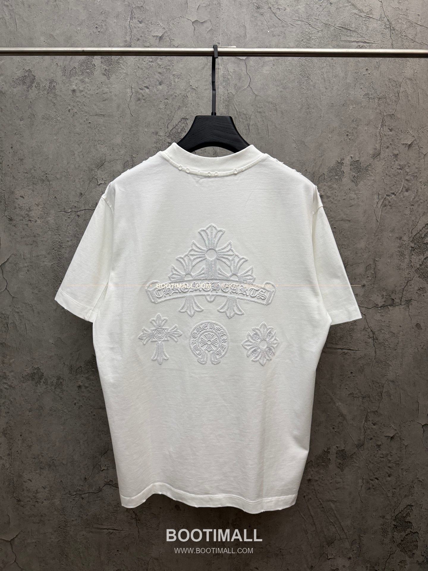 크롬하츠 2026SS 헤비코튼 스팽글 크로스 3D홀자수 루즈핏 반팔 티셔츠 Chrome Hearts 2026 SS Heavy Cotton Sequin Cross 3D Hollow Embroidery Loose Fit Short Sleeve T-Shirt 9612 2