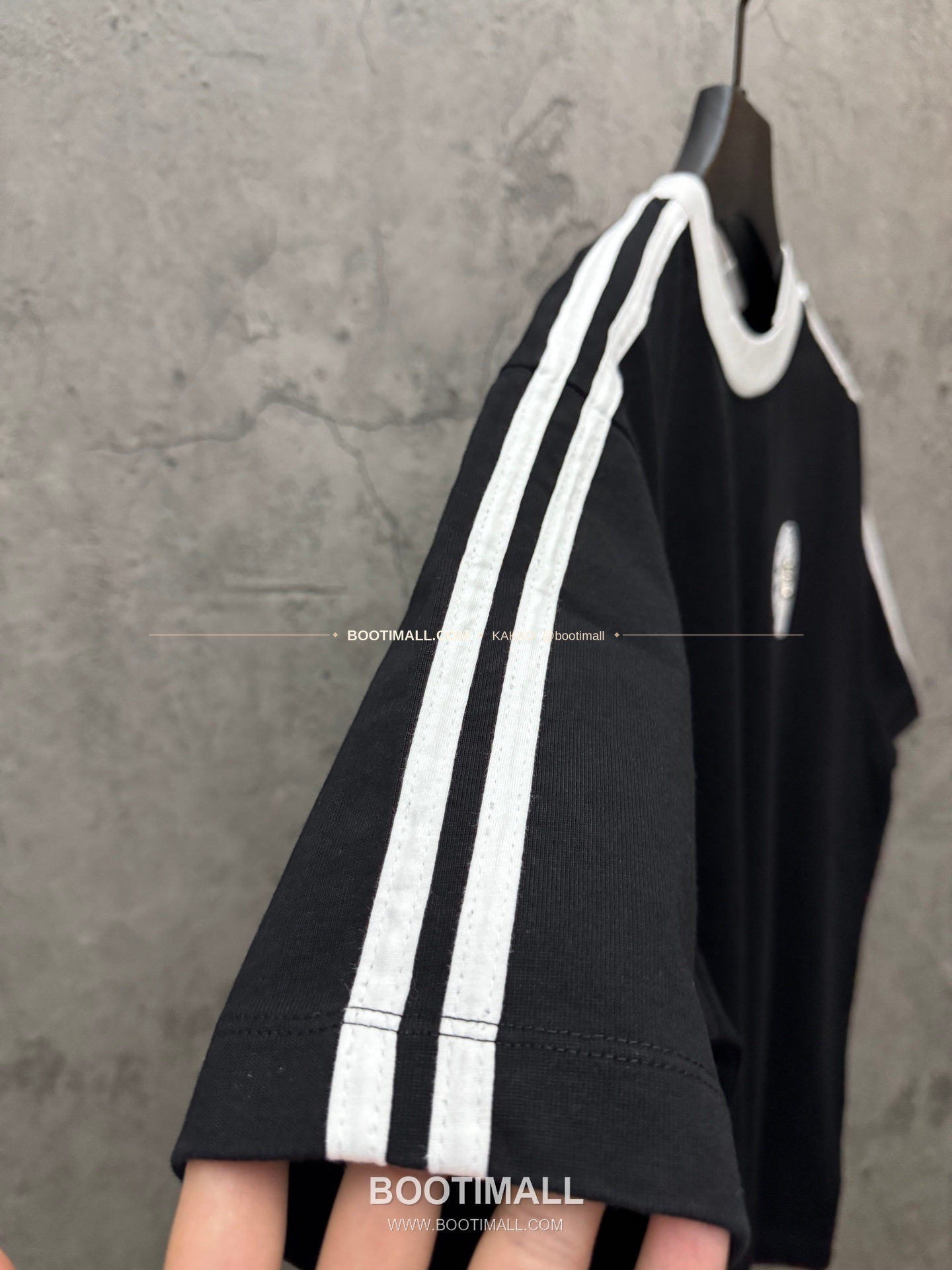 크롬하츠 2026SS 헤비코튼 레더패치 크로스자수 컬러블록 루즈핏 반팔 티셔츠 Chrome Hearts 2026 SS Heavy Cotton Leather Patch Cross Embroidery Color Block Loose Fit Short Sleeve T-Shirt 9610 6