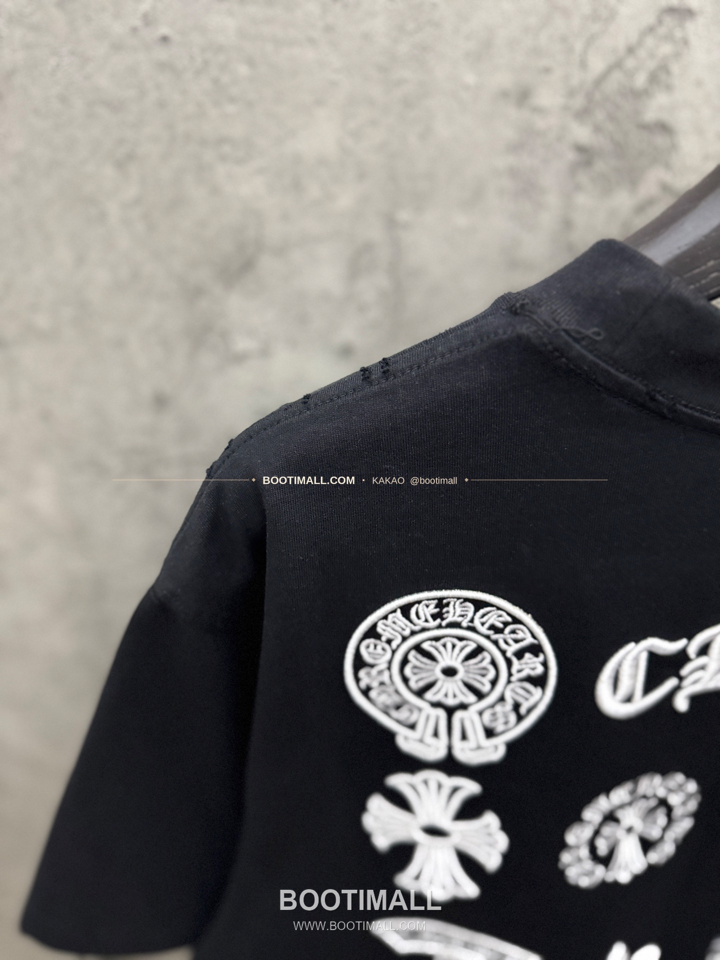 크롬하츠 2026SS 헤비코튼 크로스 3D홀자수 루즈핏 반팔 티셔츠 Chrome Hearts 2026 SS Heavy Cotton Cross 3D Hollow Embroidery Loose Fit Short Sleeve T-Shirt 9613 10