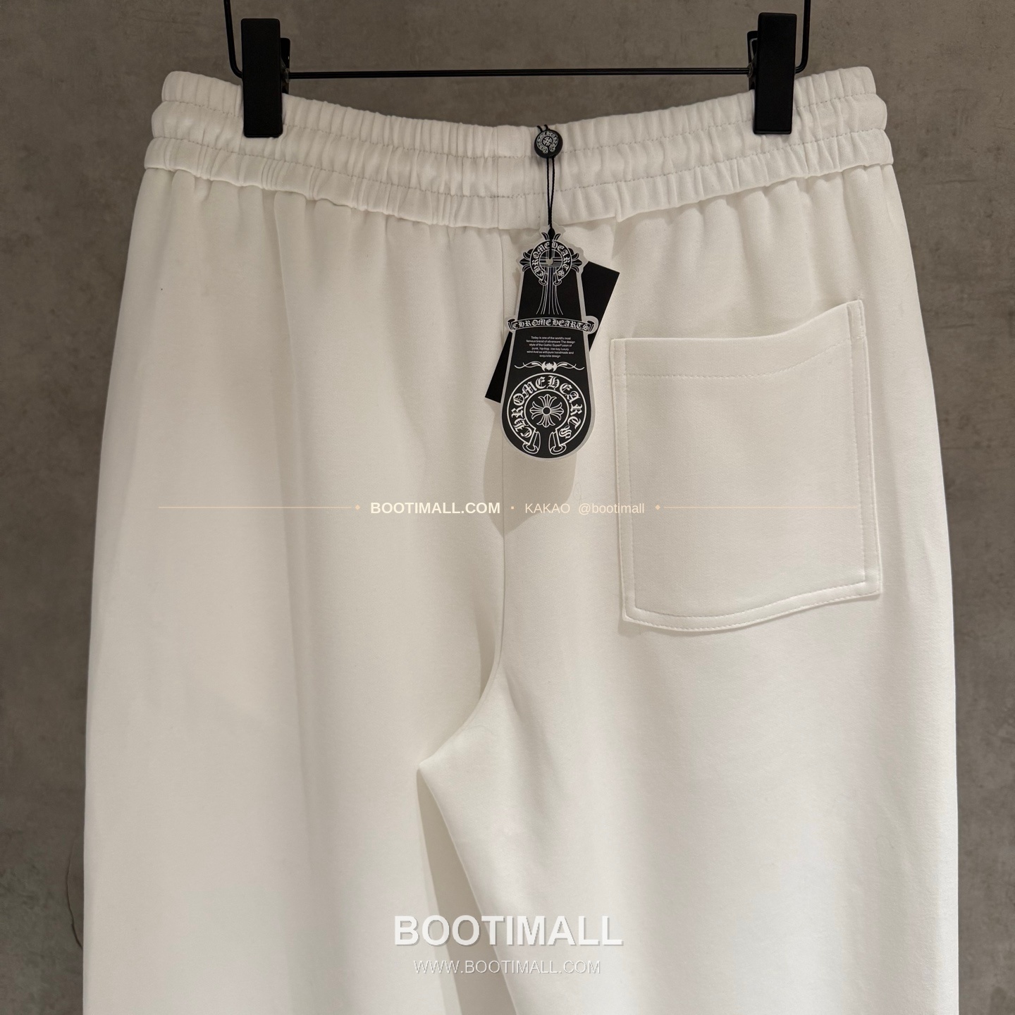 크롬하츠 헤비웨이트 진주 레더패치 루즈핏 블랙 스웨트팬츠 Chrome Hearts Heavyweight Pearl Leather Patch Loose Fit Black Sweatpants D47 4