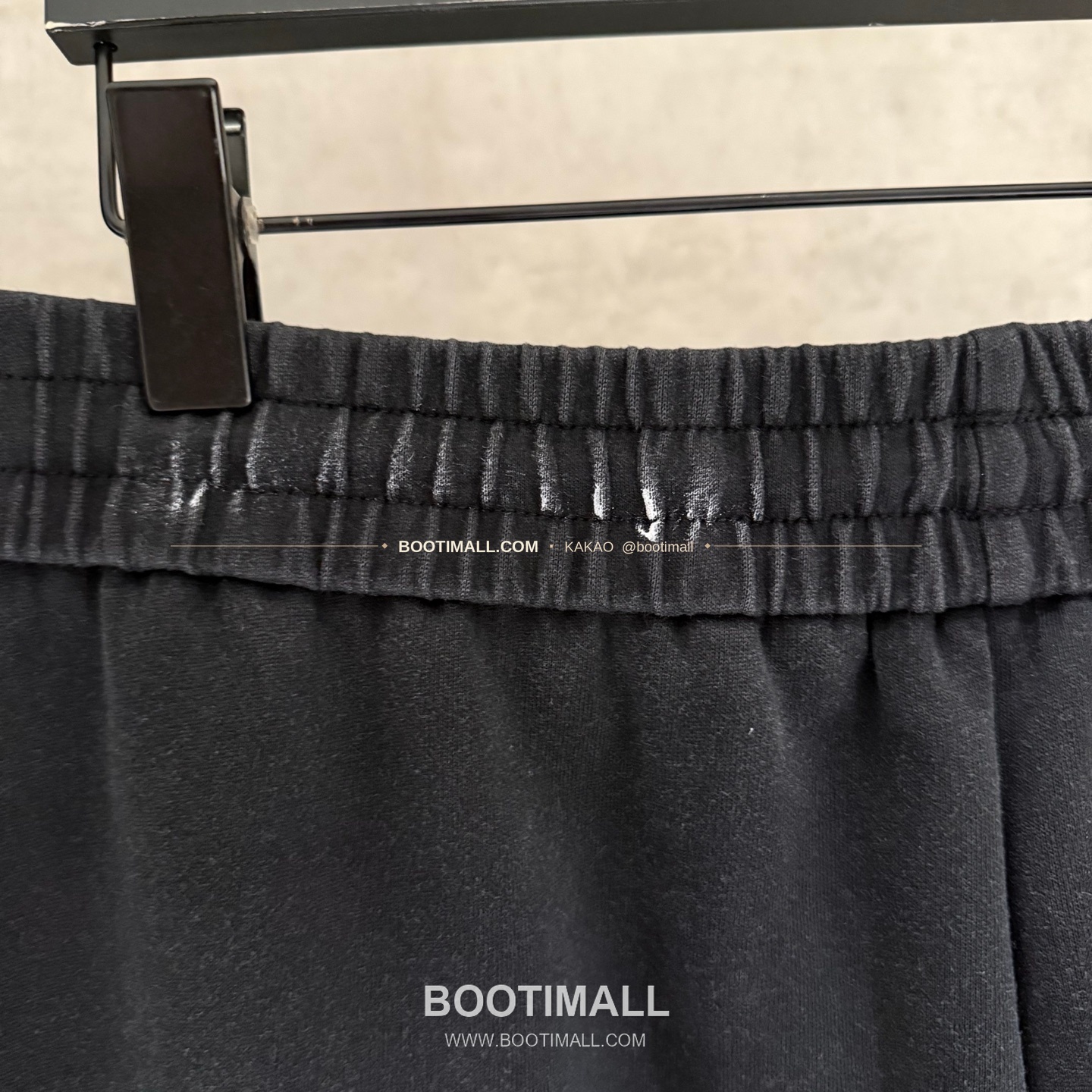 크롬하츠 헤비웨이트 핸드드로잉 레더패치 루즈핏 블랙 스웨트팬츠 Chrome Hearts Heavyweight Hand Drawn Leather Patch Loose Fit Black Sweatpants D45 6