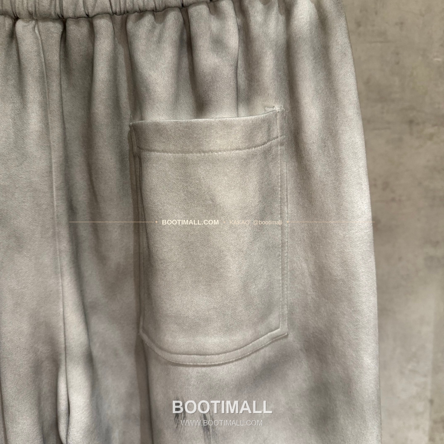 크롬하츠 헤비웨이트 핸드드로잉 레더패치 루즈핏 블랙 스웨트팬츠 Chrome Hearts Heavyweight Hand Drawn Leather Patch Loose Fit Black Sweatpants D45 6