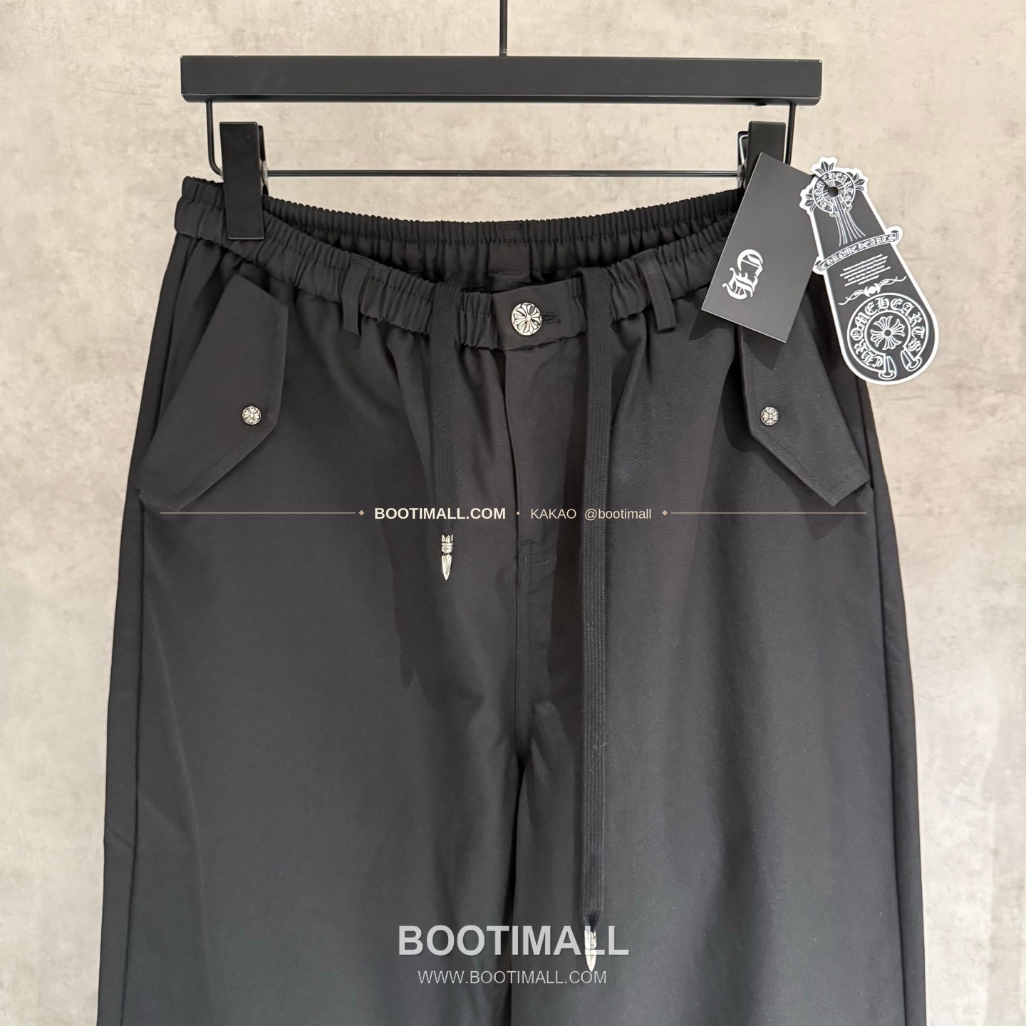 크롬하츠 헤비웨이트 멀티 크로스패치 루즈핏 블랙 카고팬츠 Chrome Hearts Heavyweight Multi Cross Patch Loose Fit Black Cargo Pants D125 3