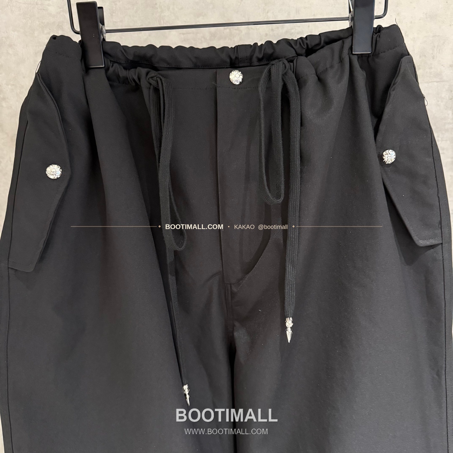 크롬하츠 헤비웨이트 멀티 크로스패치 루즈핏 카고팬츠 Chrome Hearts Heavyweight Multi Cross Patch Loose Fit Cargo Pants D222 3