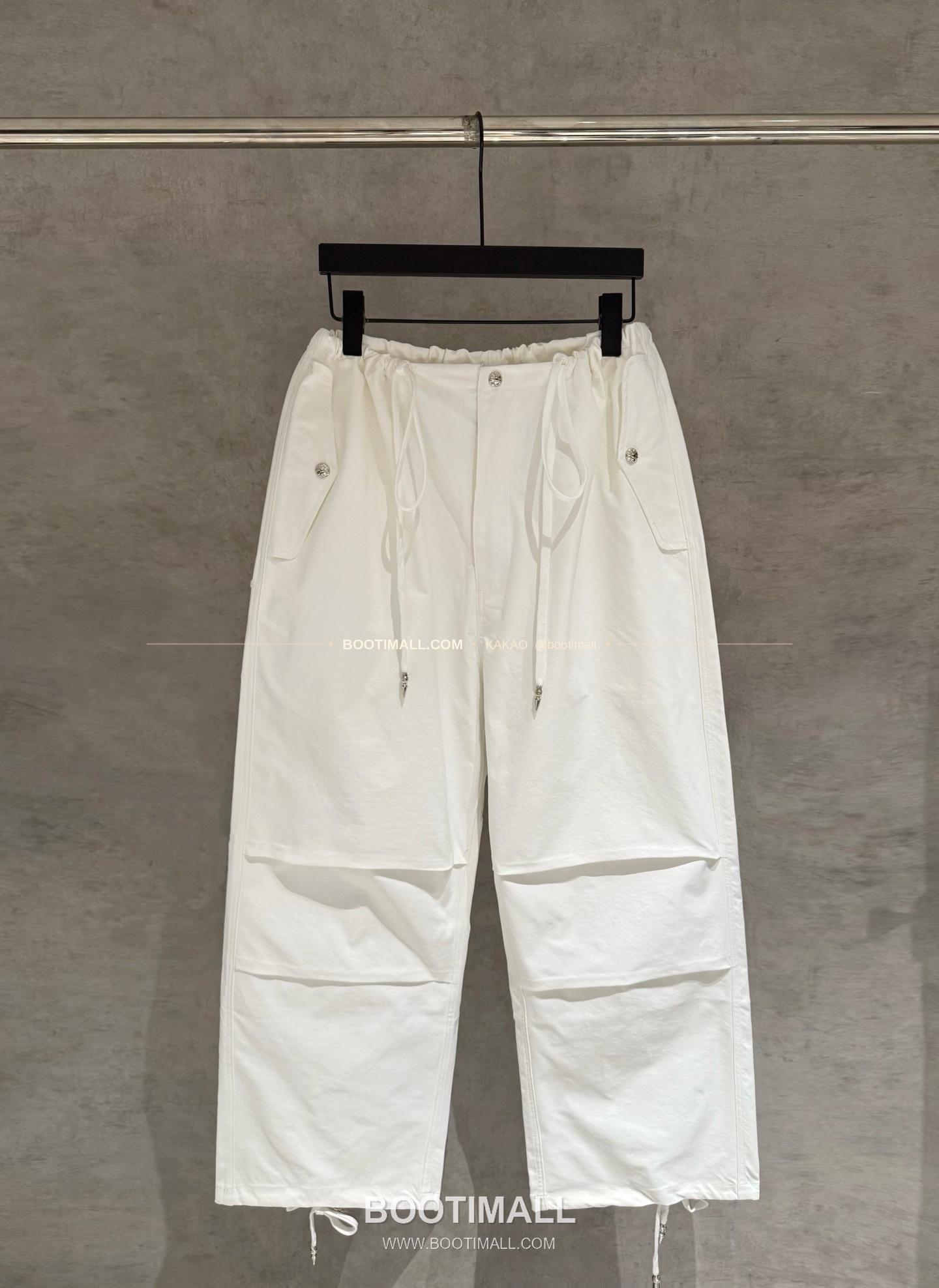크롬하츠 헤비웨이트 멀티 크로스패치 루즈핏 카고팬츠 Chrome Hearts Heavyweight Multi Cross Patch Loose Fit Cargo Pants D222 1