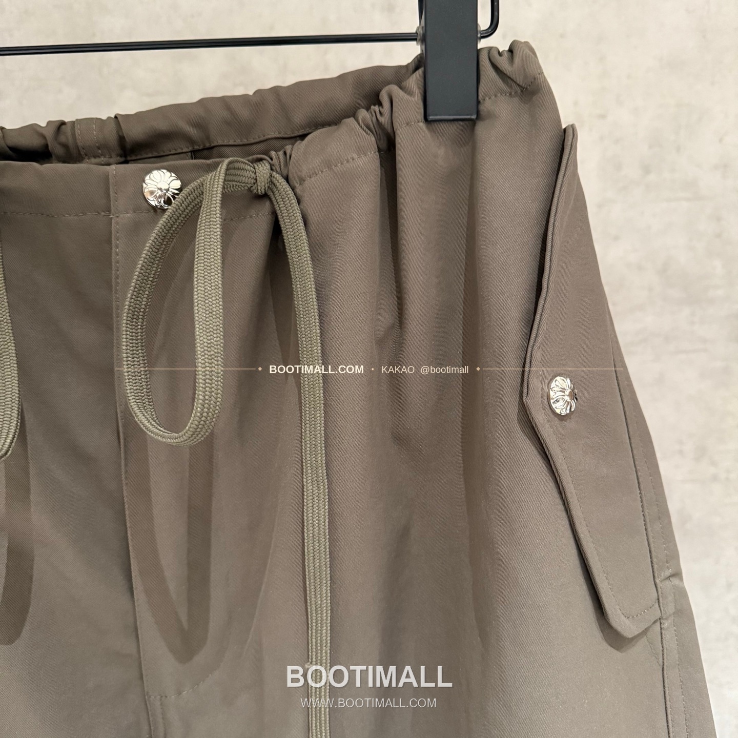 크롬하츠 헤비웨이트 멀티 크로스패치 루즈핏 카고팬츠 Chrome Hearts Heavyweight Multi Cross Patch Loose Fit Cargo Pants D222 4