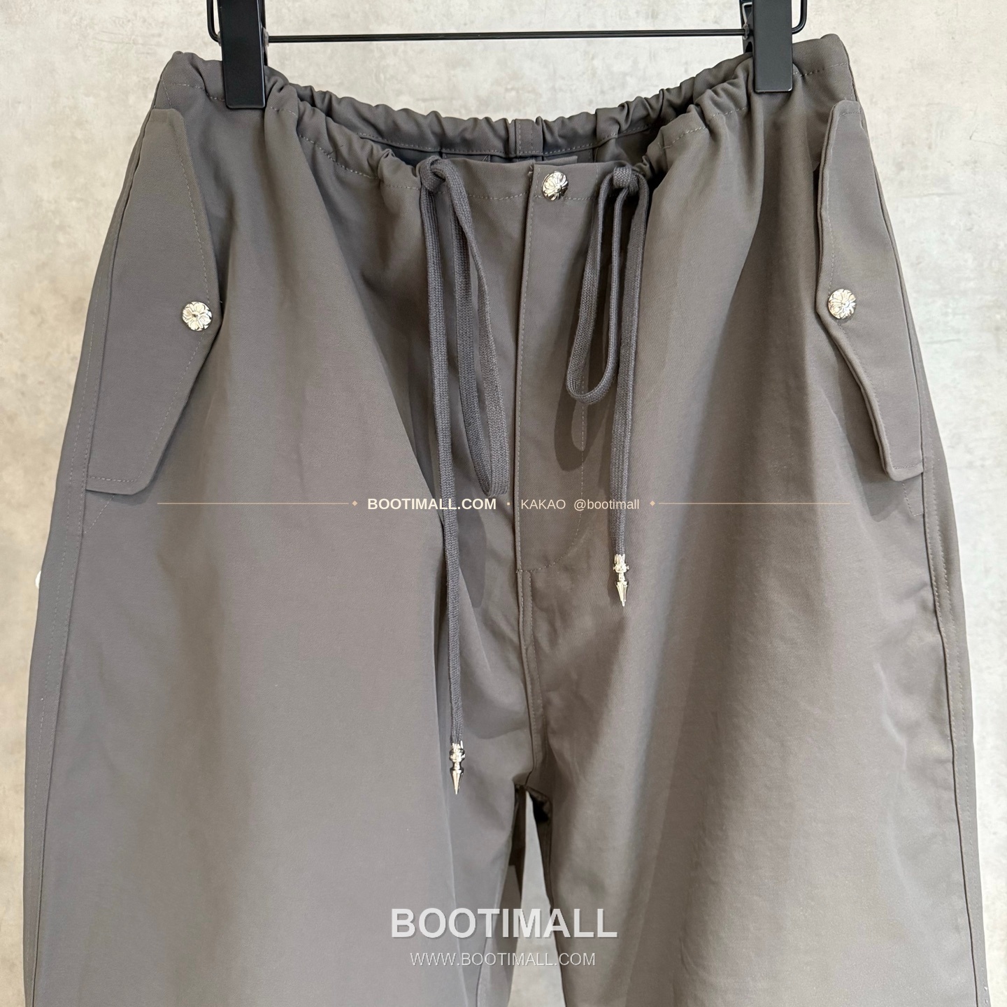 크롬하츠 헤비웨이트 멀티 크로스패치 루즈핏 카고팬츠 Chrome Hearts Heavyweight Multi Cross Patch Loose Fit Cargo Pants D222 3