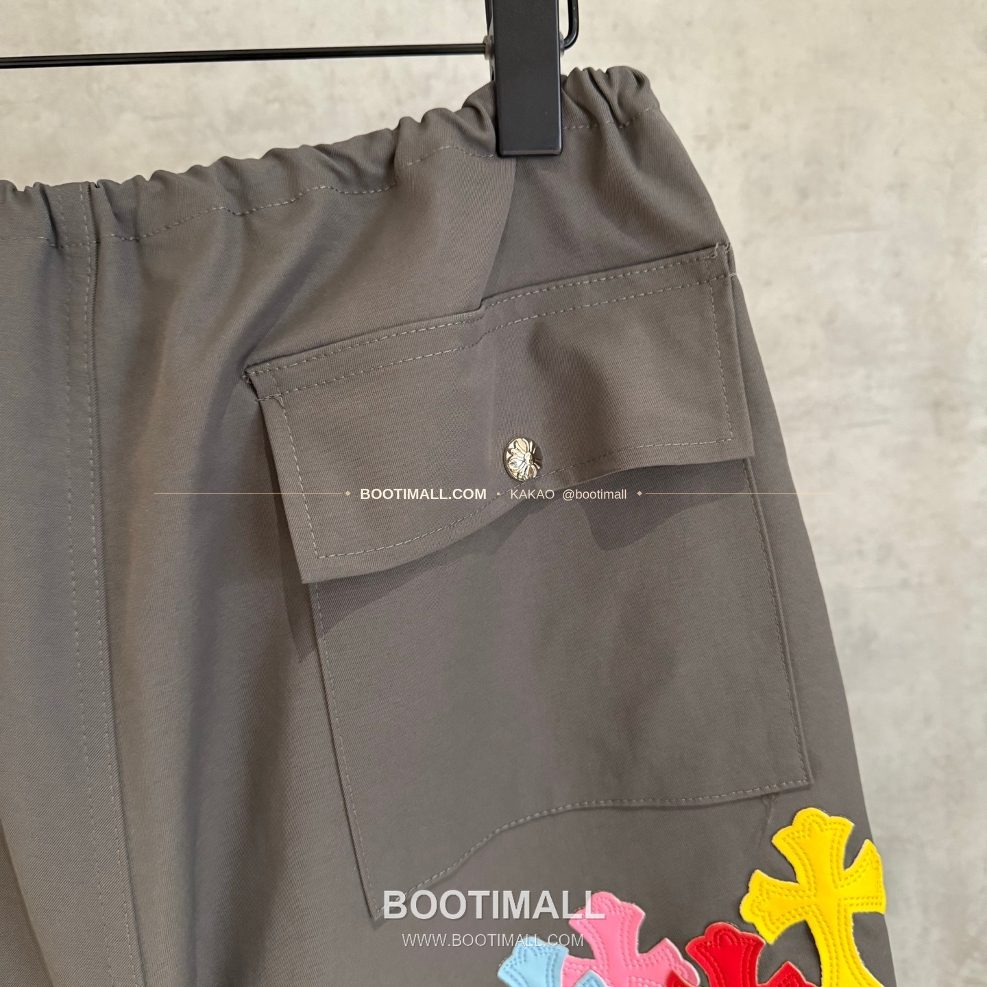 크롬하츠 헤비웨이트 멀티 크로스패치 루즈핏 카고팬츠 Chrome Hearts Heavyweight Multi Cross Patch Loose Fit Cargo Pants D222 7