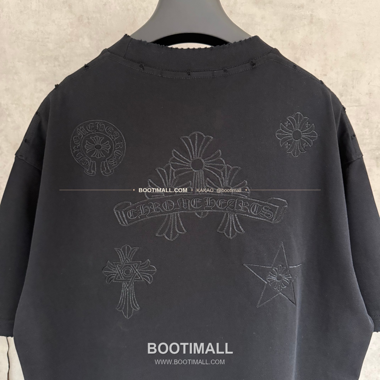 크롬하츠 헤비코튼 자수 디스트로이드 루즈핏 블랙 반팔 티셔츠 Chrome Hearts Heavy Cotton Embroidered Distressed Loose Fit Black T-Shirt K213 4