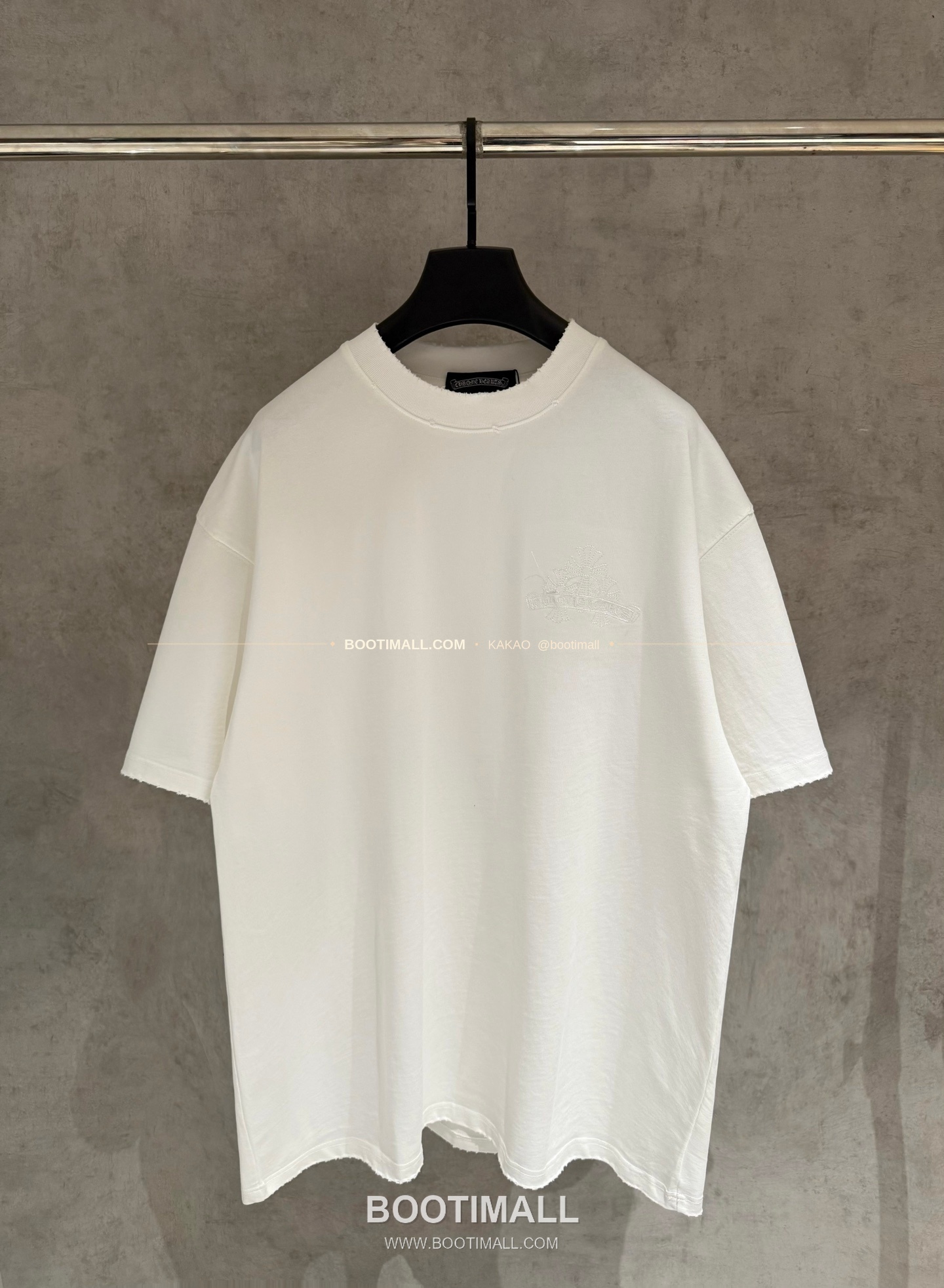 크롬하츠 헤비코튼 자수 디스트로이드 루즈핏 블랙 반팔 티셔츠 Chrome Hearts Heavy Cotton Embroidered Distressed Loose Fit Black T-Shirt K213 1