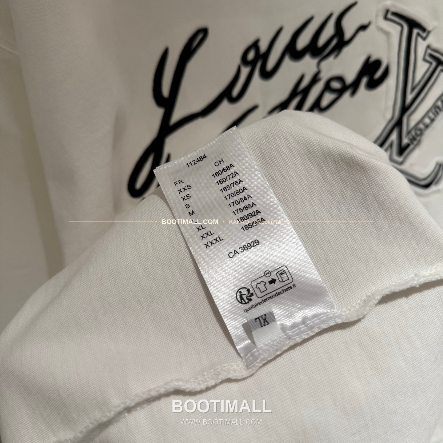 루이비통 2026SS 헤비코튼 입체자수 아플리케 루즈핏 블랙 반팔 티셔츠 Louis Vuitton 2026 SS Heavy Cotton Embroidered Applique Loose Fit Black T-Shirt K168 8