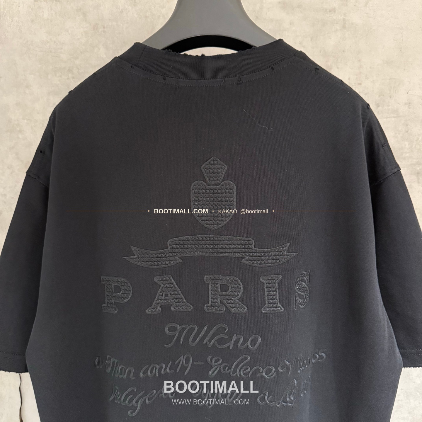 프라다 2026SS 헤비코튼 입체자수 아플리케 루즈핏 블랙 반팔 티셔츠 Prada 2026 SS Heavy Cotton Embroidered Applique Loose Fit Black T-Shirt K211 4