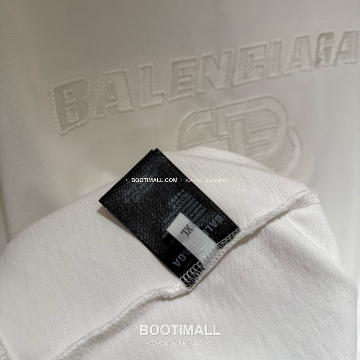 발렌시아가 2025SS 헤비코튼 자수 루즈핏 블랙 반팔 티셔츠 Balenciaga 2025 SS Heavy Cotton Embroidered Loose Fit Black T-Shirt K174 8