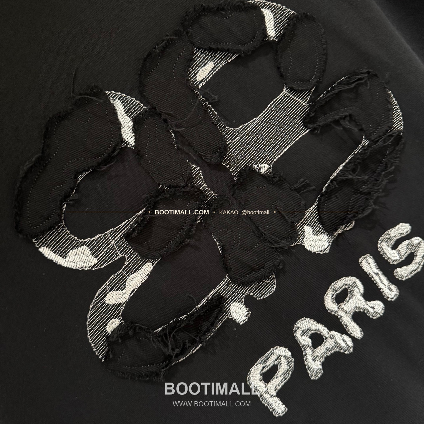 발렌시아가 2025SS 헤비코튼 자수 루즈핏 블랙 반팔 티셔츠 Balenciaga 2025 SS Heavy Cotton Embroidered Loose Fit Black T-Shirt K170 7