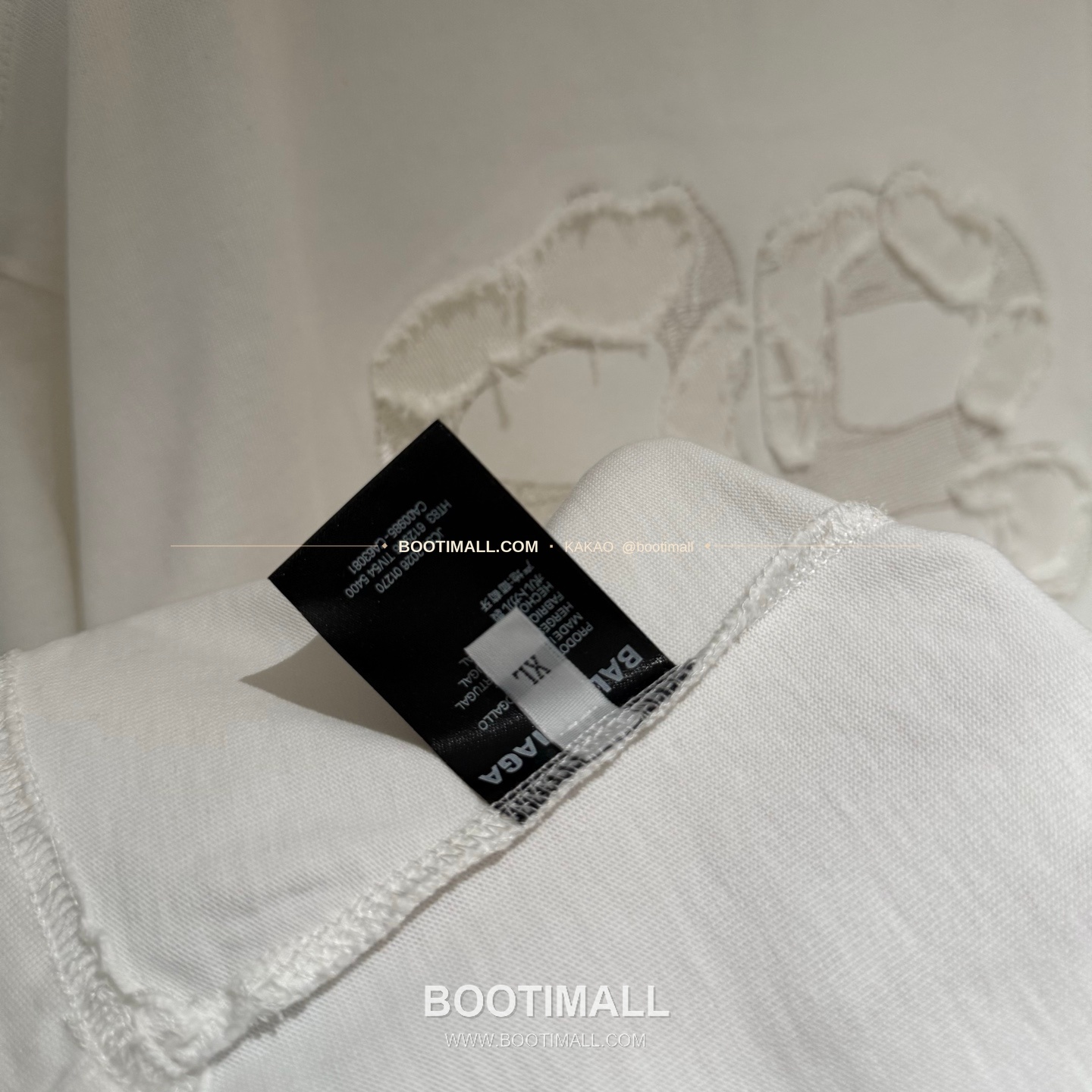 발렌시아가 2025SS 헤비코튼 자수 루즈핏 블랙 반팔 티셔츠 Balenciaga 2025 SS Heavy Cotton Embroidered Loose Fit Black T-Shirt K170 8