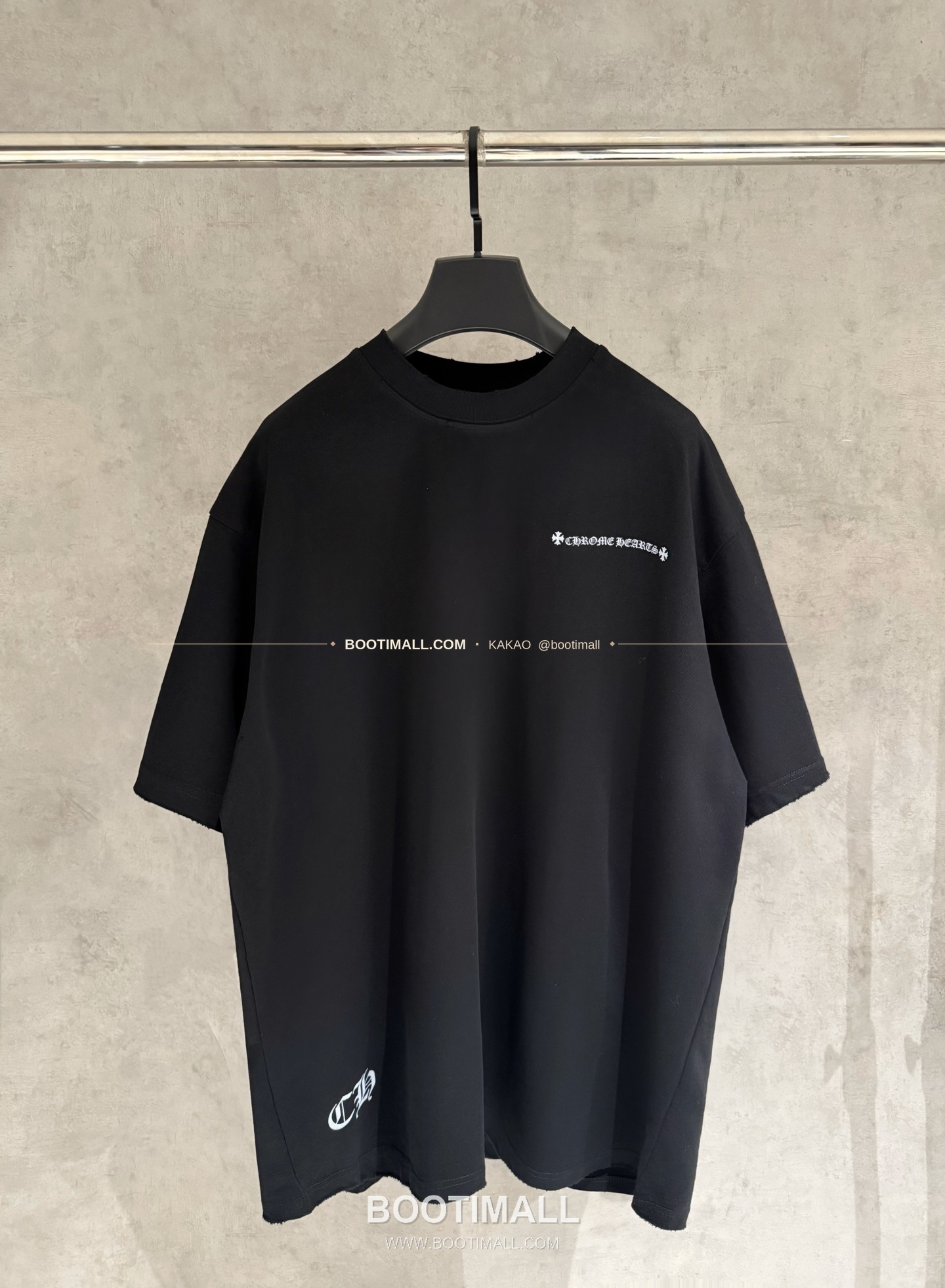 크롬하츠 헤비코튼 프린트 디스트로이드 루즈핏 블랙 반팔 티셔츠 Chrome Hearts Heavy Cotton Printed Distressed Loose Fit Black T-Shirt K126 1