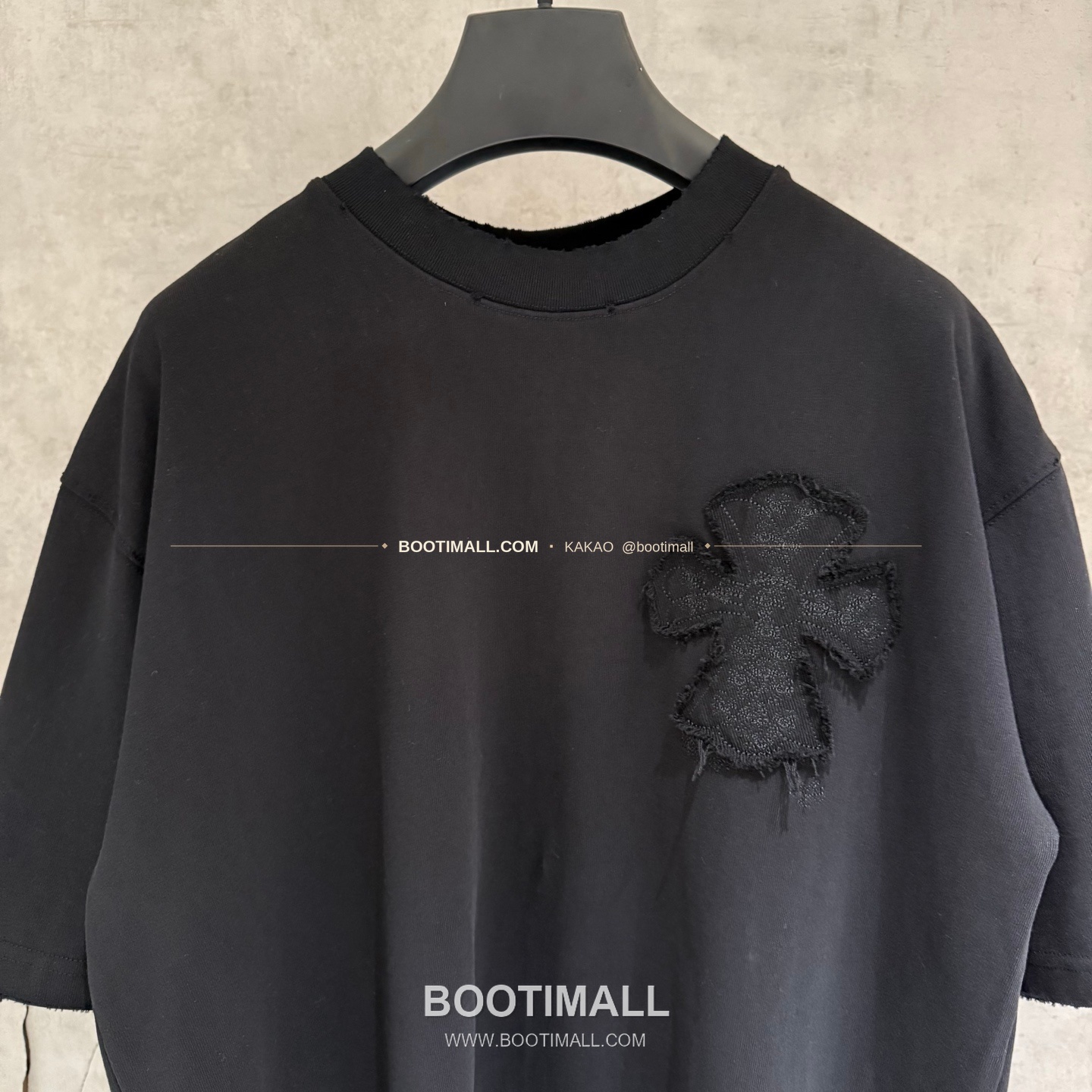 크롬하츠 헤비코튼 자수 디스트로이드 루즈핏 블랙 반팔 티셔츠 Chrome Hearts Heavy Cotton Embroidered Distressed Loose Fit Black T-Shirt K186 3