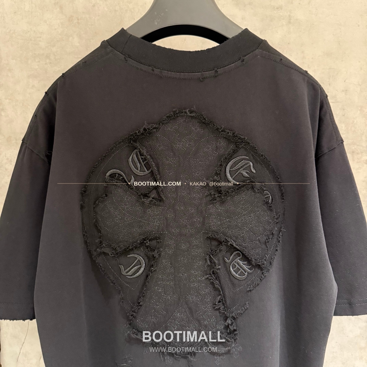 크롬하츠 헤비코튼 자수 디스트로이드 루즈핏 블랙 반팔 티셔츠 Chrome Hearts Heavy Cotton Embroidered Distressed Loose Fit Black T-Shirt K186 4