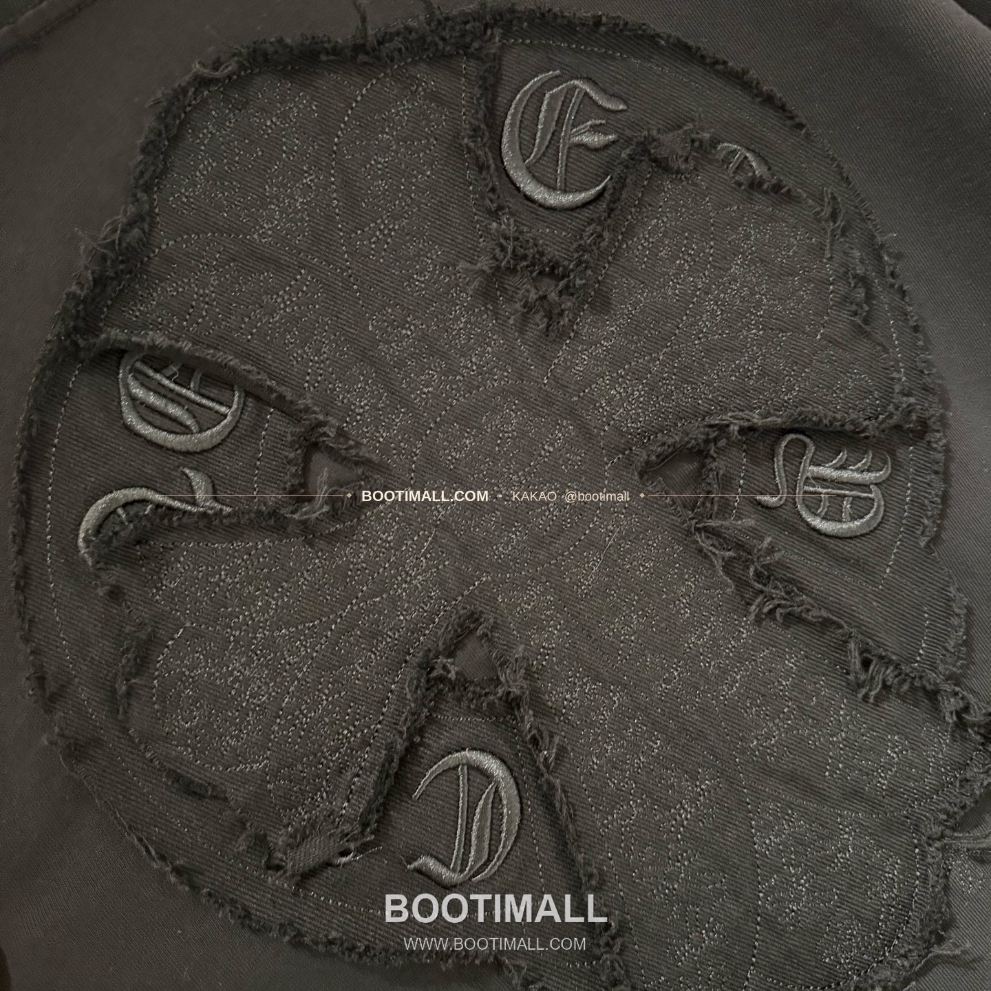 크롬하츠 헤비코튼 자수 디스트로이드 루즈핏 블랙 반팔 티셔츠 Chrome Hearts Heavy Cotton Embroidered Distressed Loose Fit Black T-Shirt K186 7