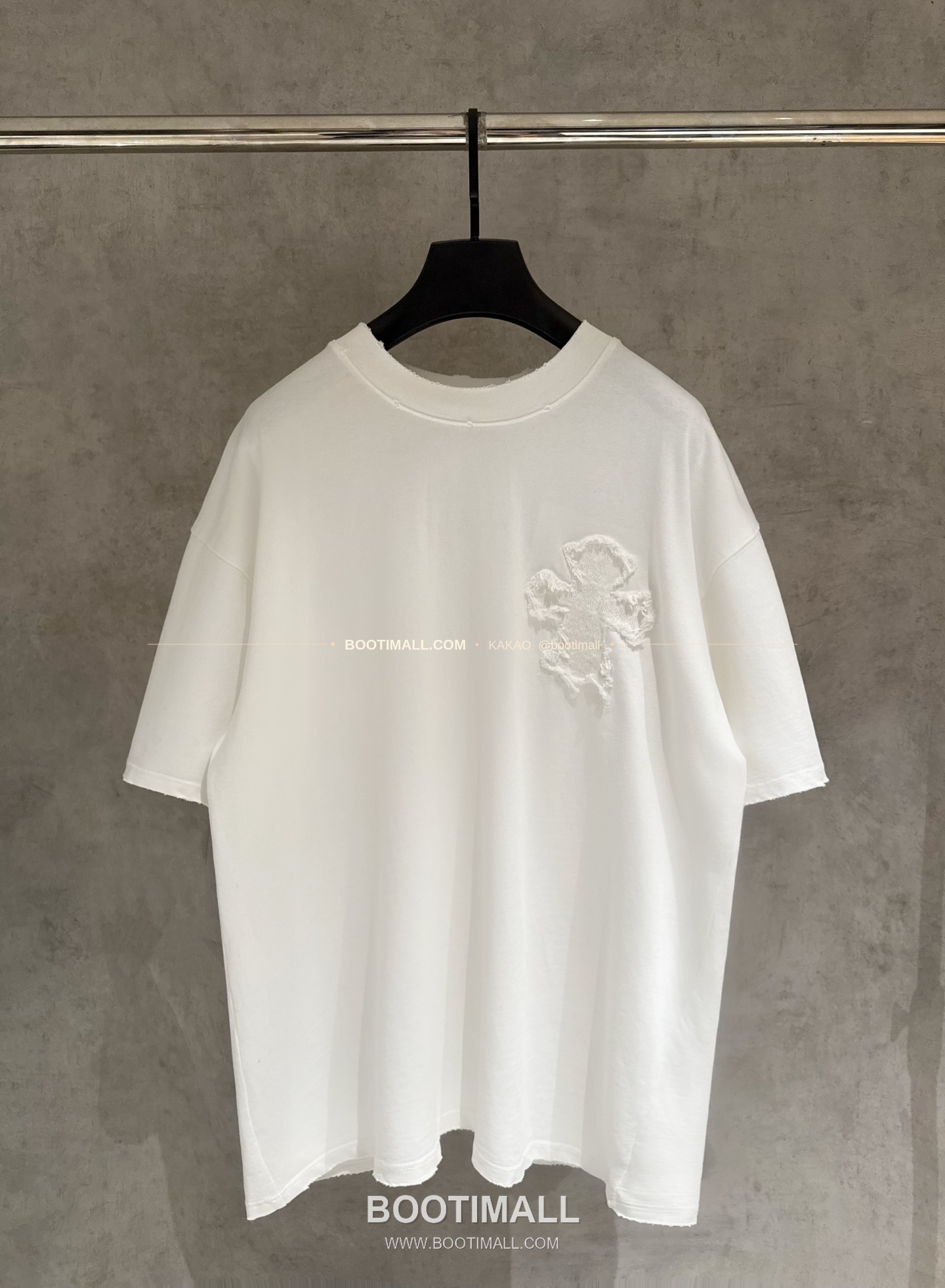 크롬하츠 헤비코튼 자수 디스트로이드 루즈핏 블랙 반팔 티셔츠 Chrome Hearts Heavy Cotton Embroidered Distressed Loose Fit Black T-Shirt K186 1