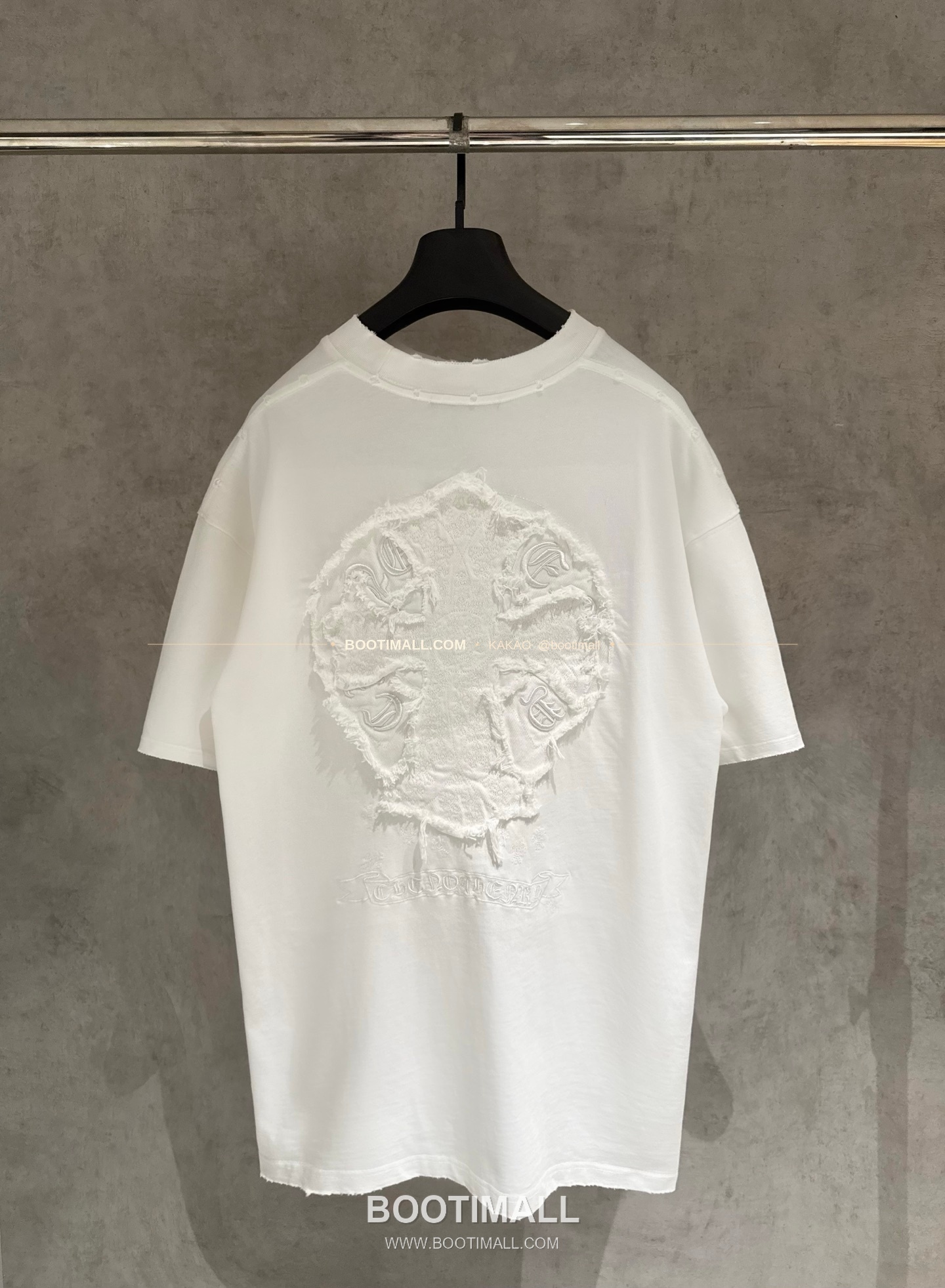 크롬하츠 헤비코튼 자수 디스트로이드 루즈핏 블랙 반팔 티셔츠 Chrome Hearts Heavy Cotton Embroidered Distressed Loose Fit Black T-Shirt K186 2