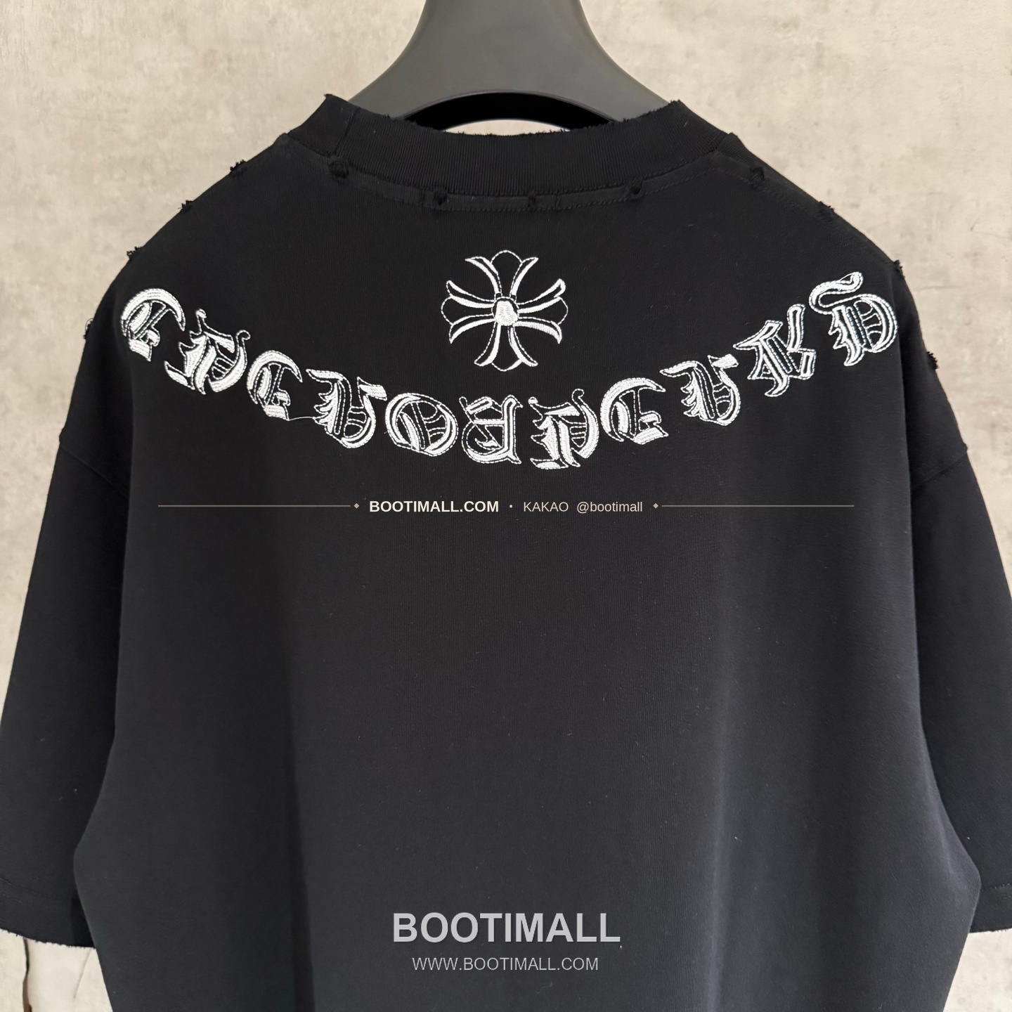 크롬하츠 헤비코튼 자수 디스트로이드 루즈핏 블랙 반팔 티셔츠 Chrome Hearts Heavy Cotton Embroidered Distressed Loose Fit Black T-Shirt K204 4
