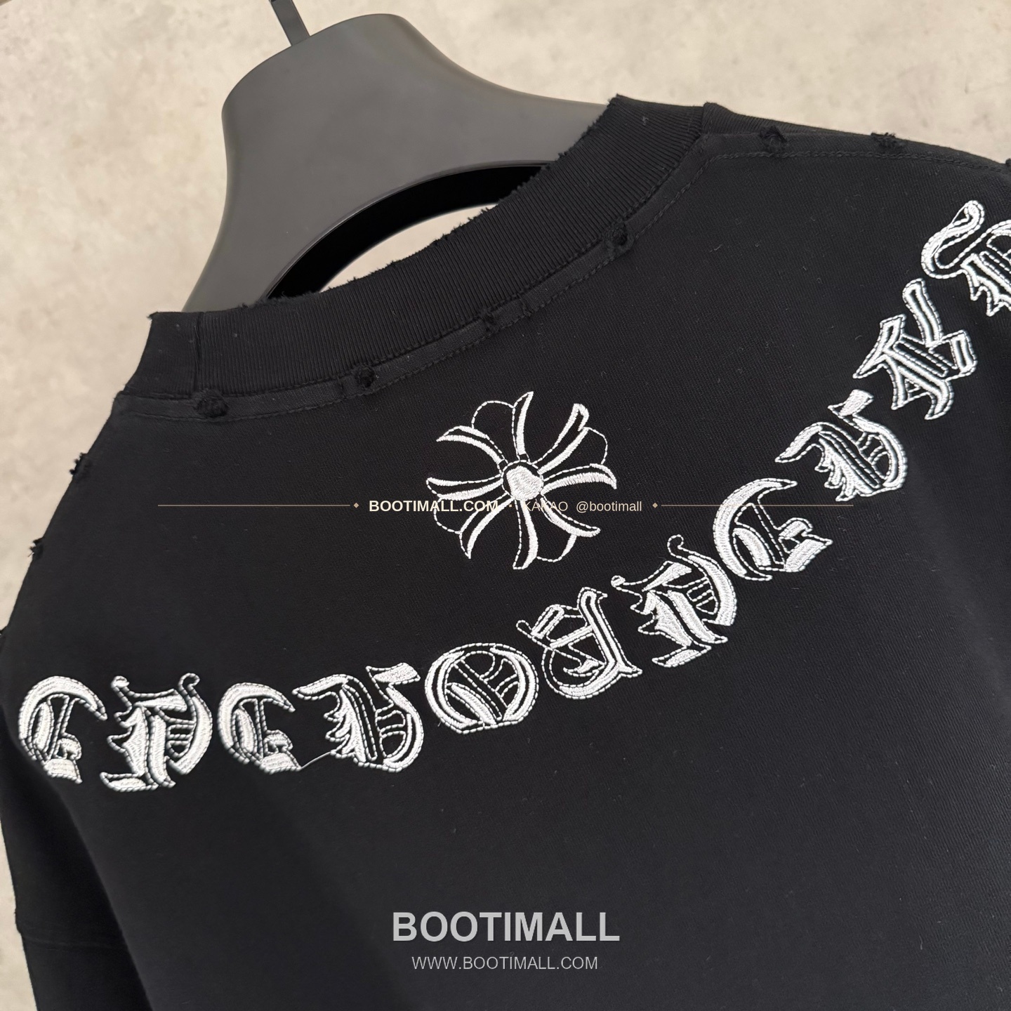 크롬하츠 헤비코튼 자수 디스트로이드 루즈핏 블랙 반팔 티셔츠 Chrome Hearts Heavy Cotton Embroidered Distressed Loose Fit Black T-Shirt K204 7