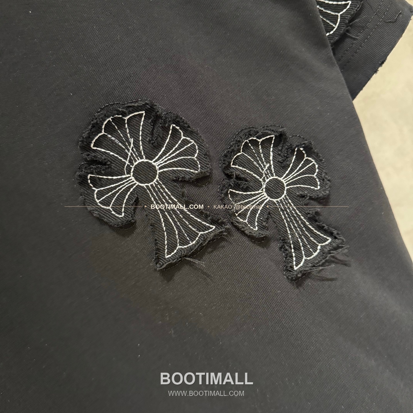 크롬하츠 헤비코튼 자수 디스트로이드 루즈핏 블랙 반팔 티셔츠 Chrome Hearts Heavy Cotton Embroidered Distressed Loose Fit Black T-Shirt K200 6