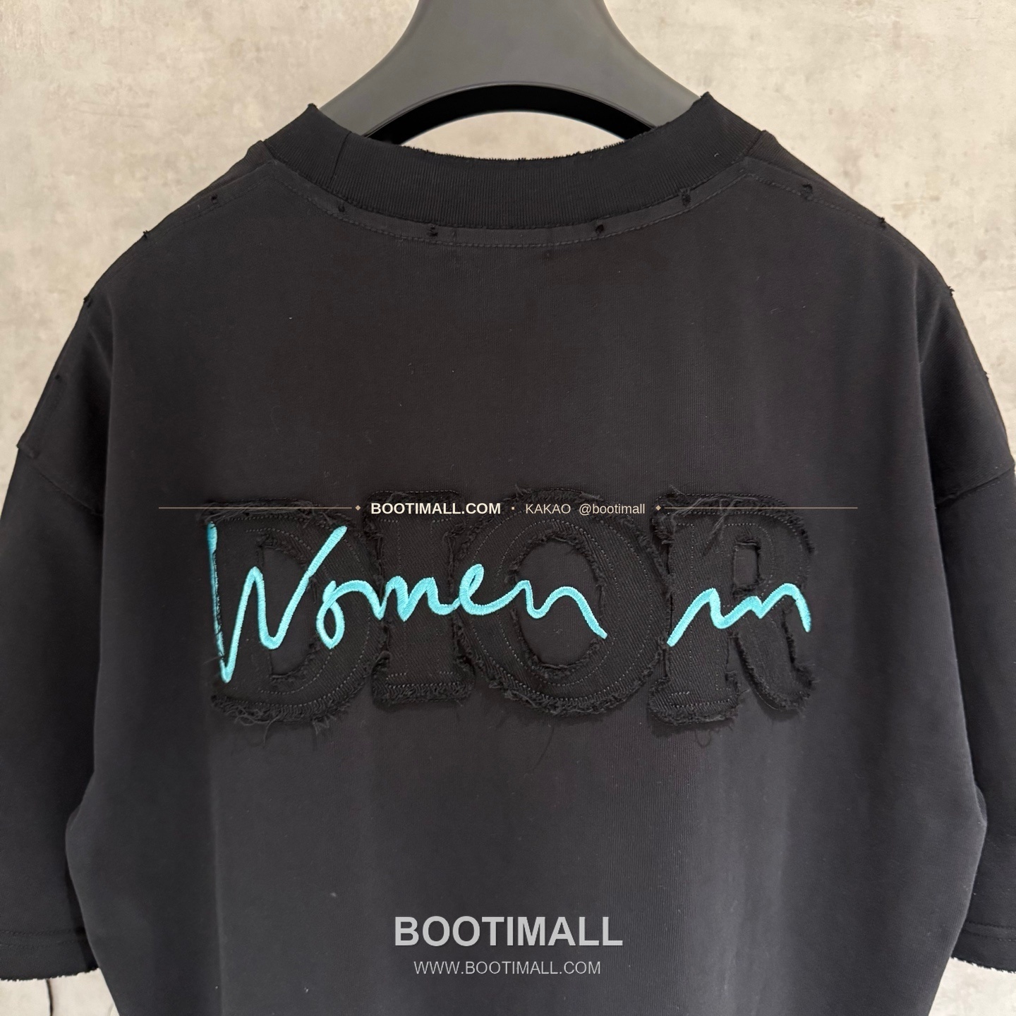 디올 2026SS 헤비코튼 입체자수 아플리케 루즈핏 블랙 반팔 티셔츠 Dior 2026 SS Heavy Cotton Embroidered Applique Loose Fit Black T-Shirt K190 6