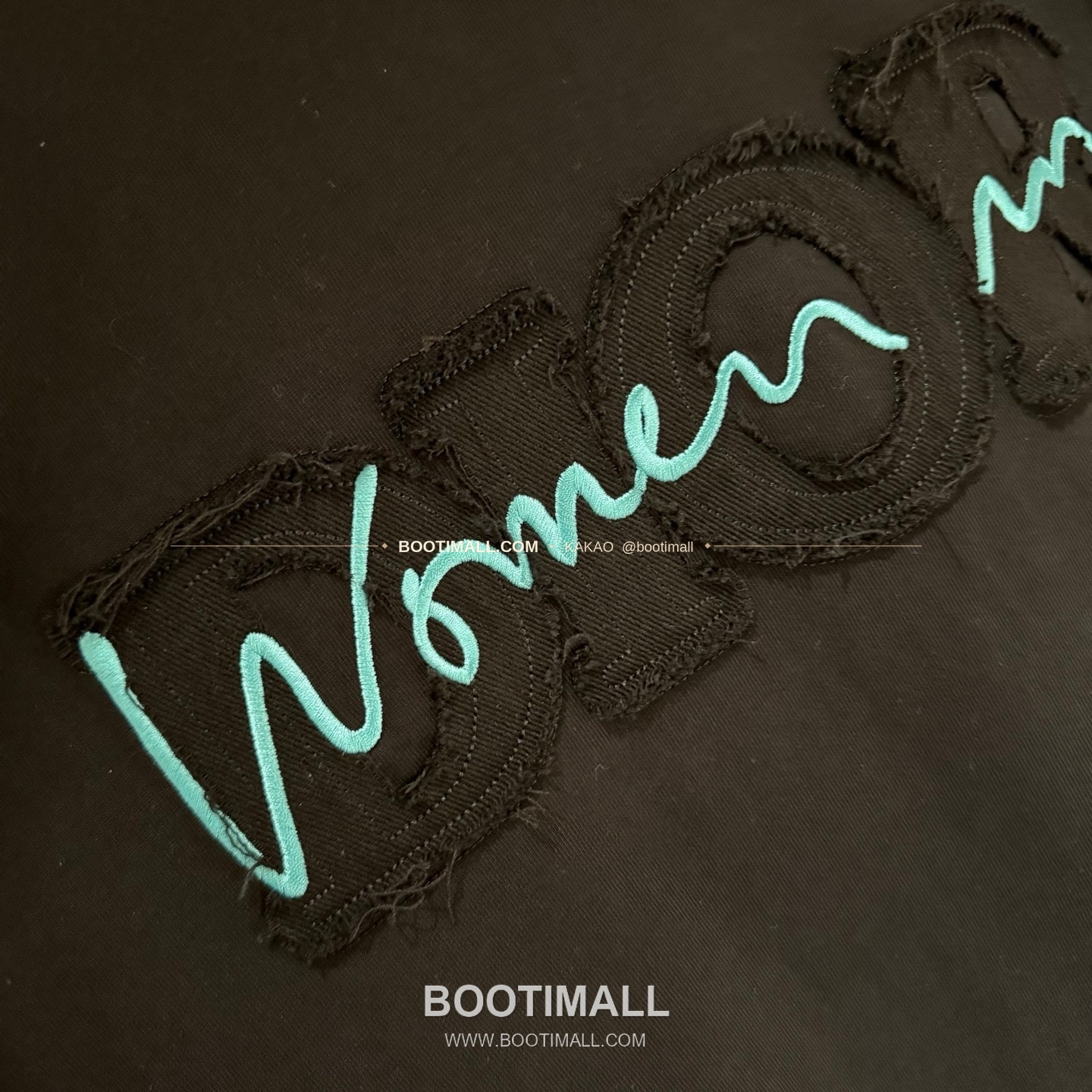 디올 2026SS 헤비코튼 입체자수 아플리케 루즈핏 블랙 반팔 티셔츠 Dior 2026 SS Heavy Cotton Embroidered Applique Loose Fit Black T-Shirt K190 7