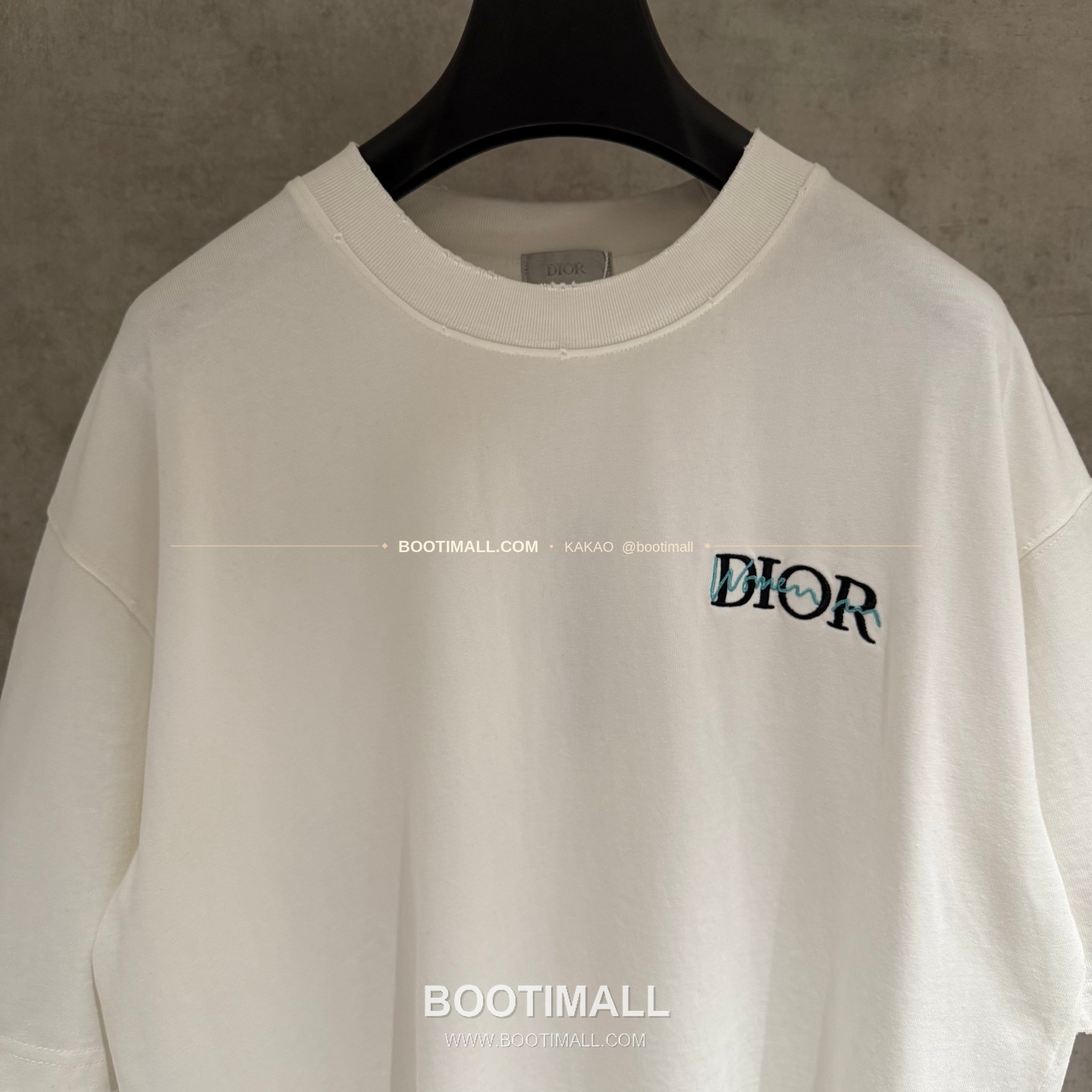 디올 2026SS 헤비코튼 입체자수 아플리케 루즈핏 블랙 반팔 티셔츠 Dior 2026 SS Heavy Cotton Embroidered Applique Loose Fit Black T-Shirt K190 3