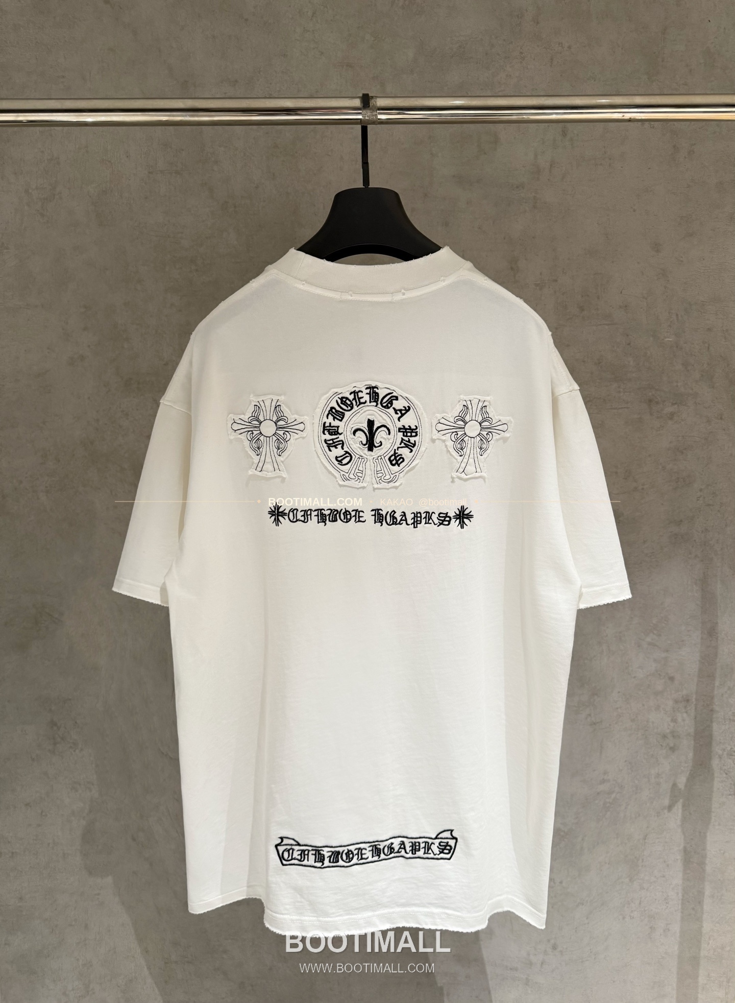 크롬하츠 2026SS 헤비코튼 자수 디스트로이드 루즈핏 블랙 반팔 티셔츠 Chrome Hearts 2026 SS Heavy Cotton Embroidered Distressed Loose Fit Black T-Shirt K216 2
