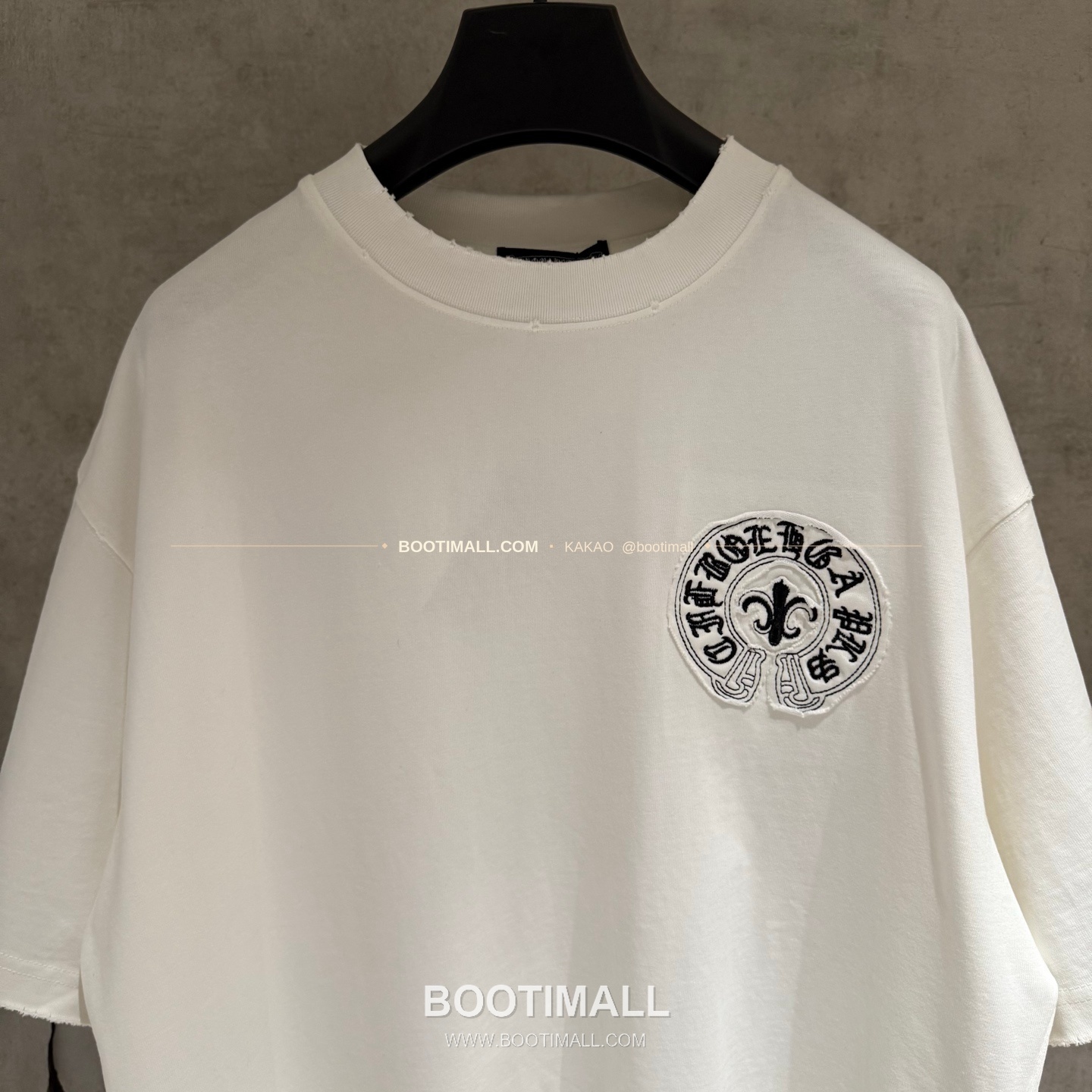 크롬하츠 2026SS 헤비코튼 자수 디스트로이드 루즈핏 블랙 반팔 티셔츠 Chrome Hearts 2026 SS Heavy Cotton Embroidered Distressed Loose Fit Black T-Shirt K216 3