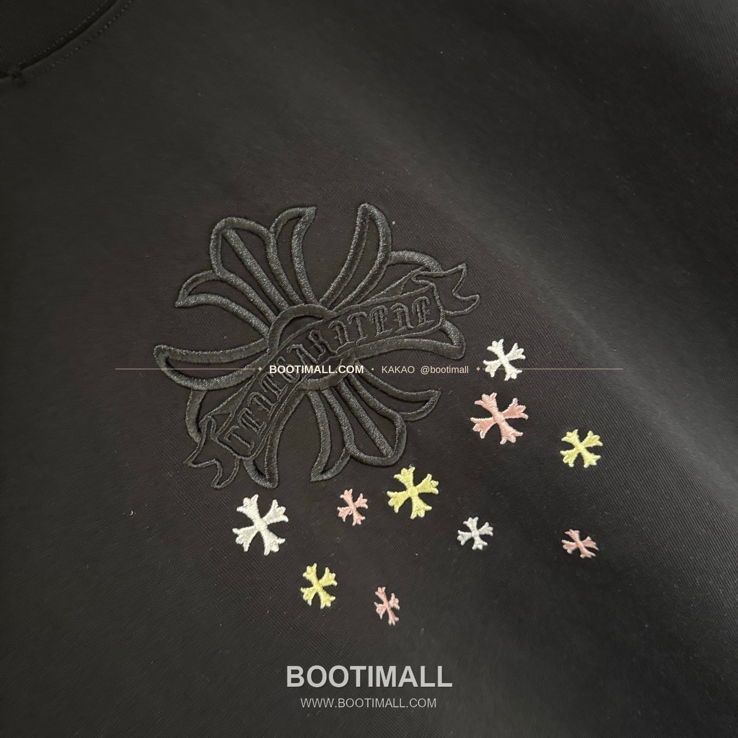 크롬하츠 2026SS 헤비코튼 자수 디스트로이드 루즈핏 블랙 반팔 티셔츠 Chrome Hearts 2026 SS Heavy Cotton Embroidered Distressed Loose Fit Black T-Shirt K192 6