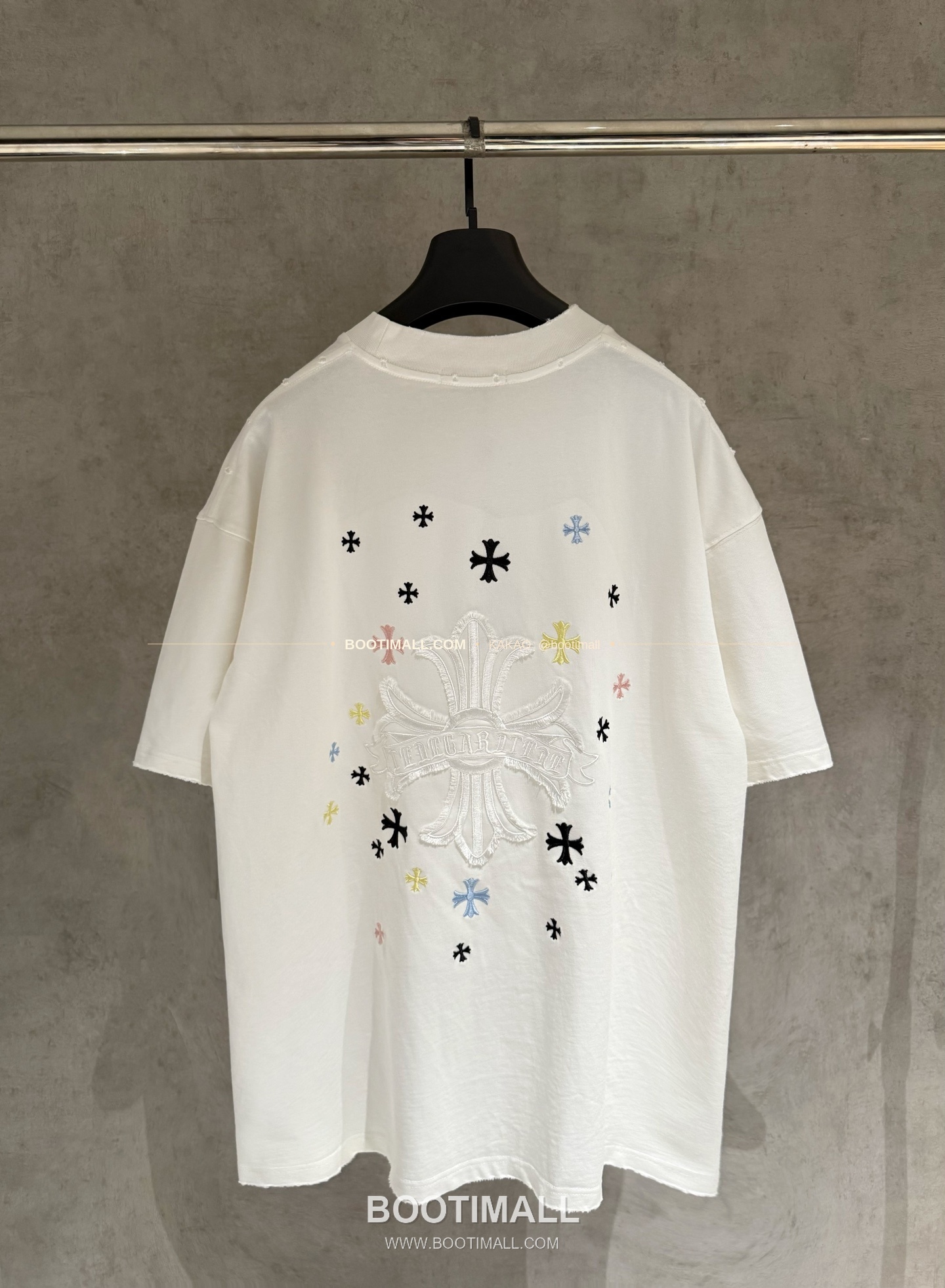 크롬하츠 2026SS 헤비코튼 자수 디스트로이드 루즈핏 블랙 반팔 티셔츠 Chrome Hearts 2026 SS Heavy Cotton Embroidered Distressed Loose Fit Black T-Shirt K192 2